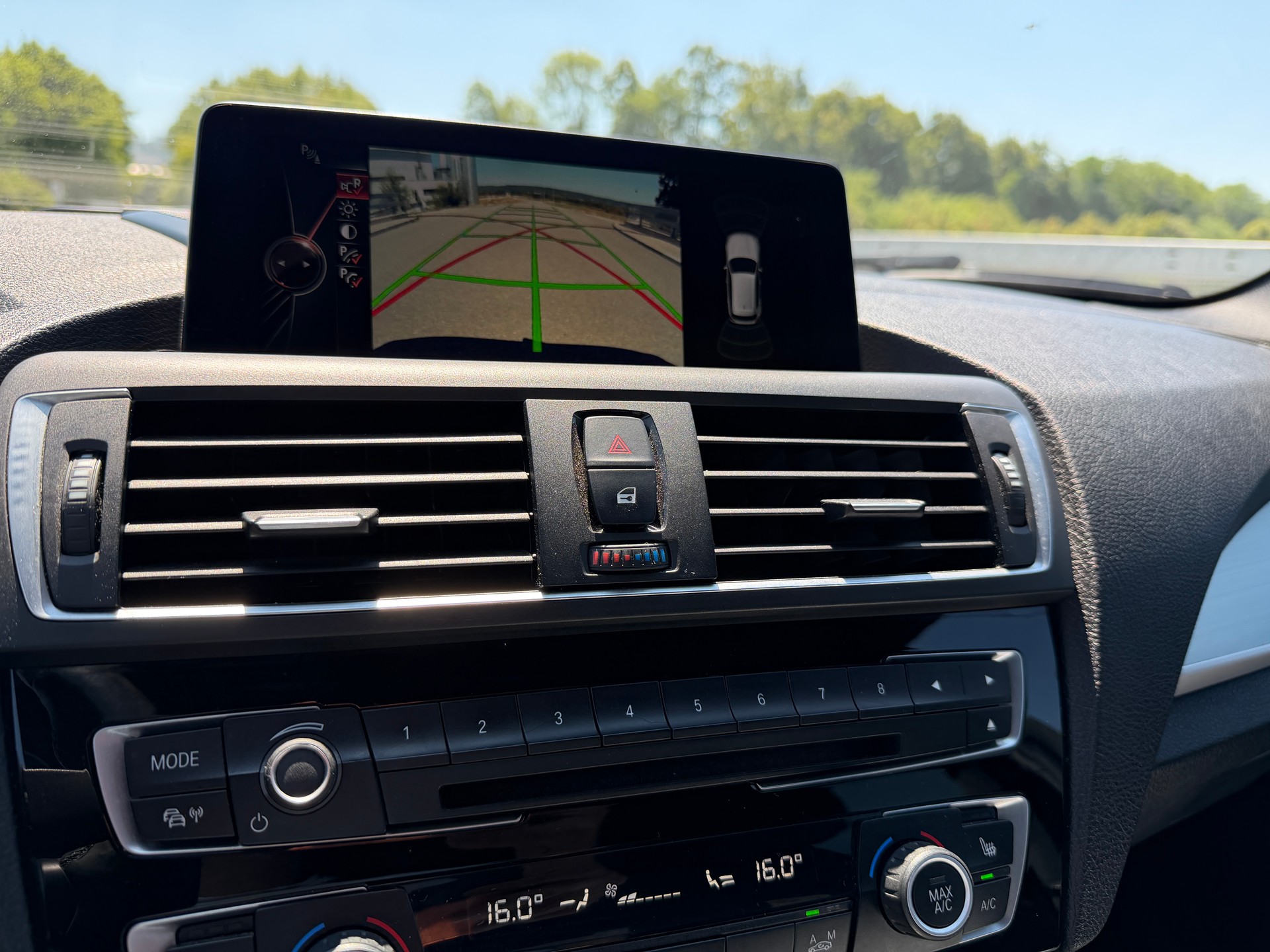 BMW M135i xDrive Steptronic-image-3