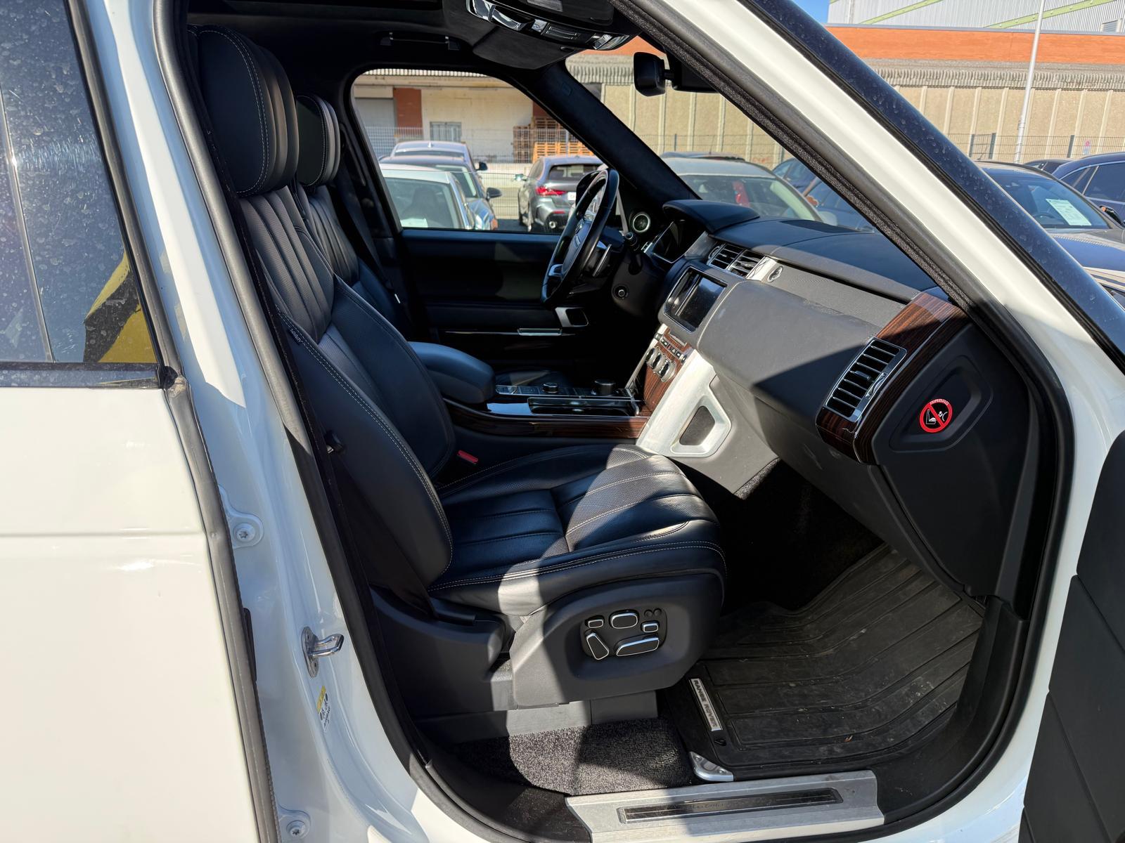 LAND ROVER Range Rover 4.4 SDV8 Autobiography-image-10