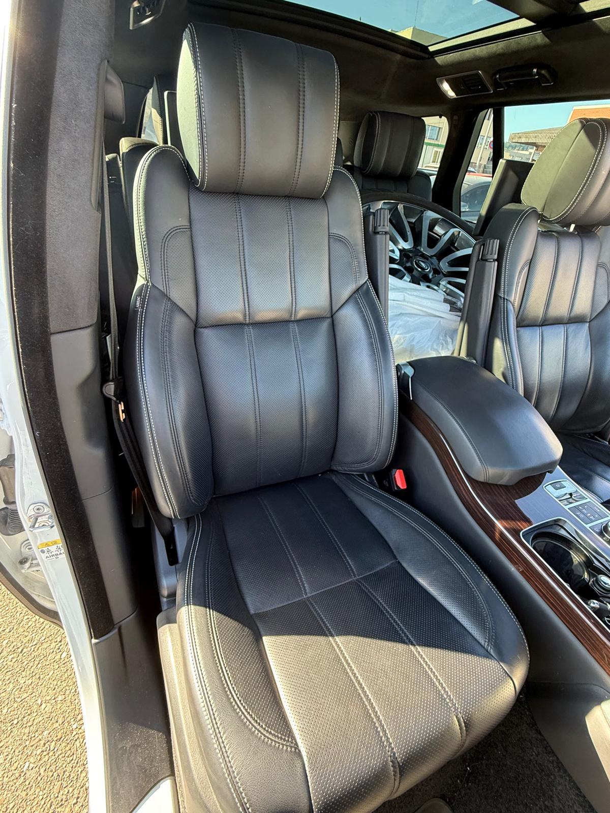 LAND ROVER Range Rover 4.4 SDV8 Autobiography-image-11