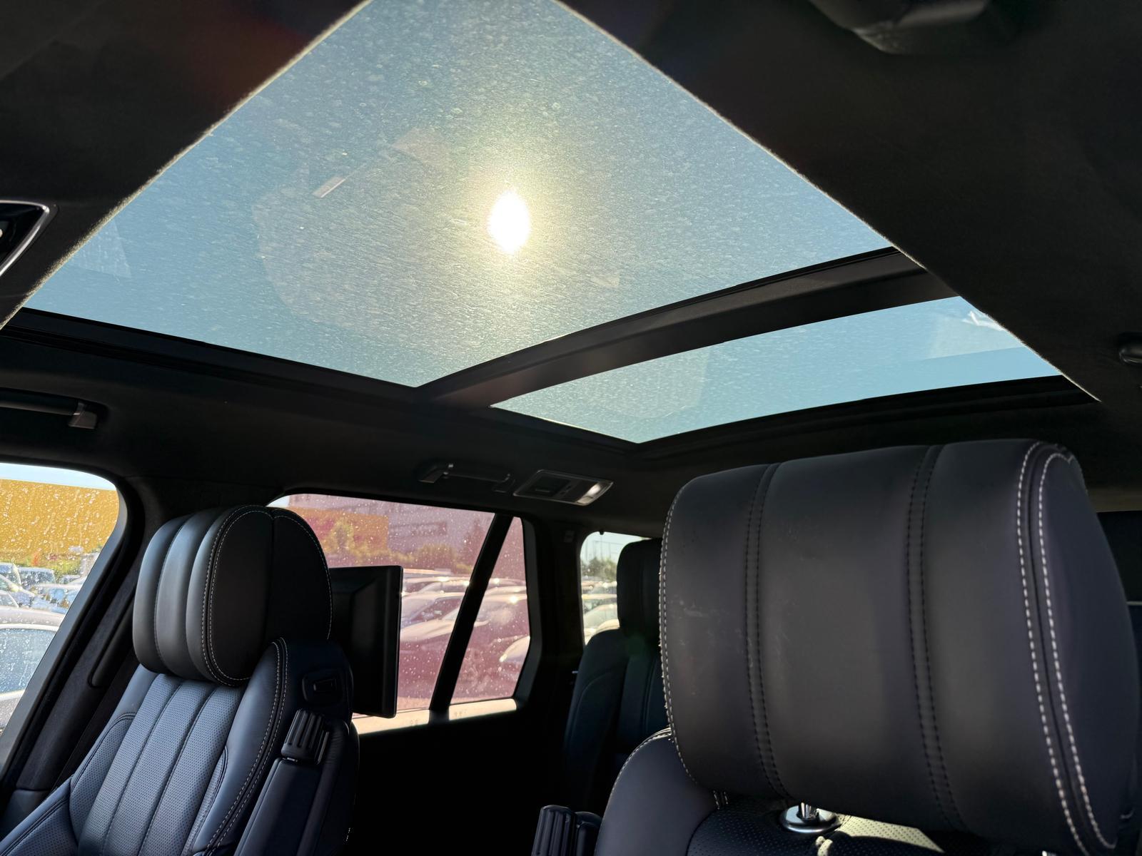 LAND ROVER Range Rover 4.4 SDV8 Autobiography-image-12
