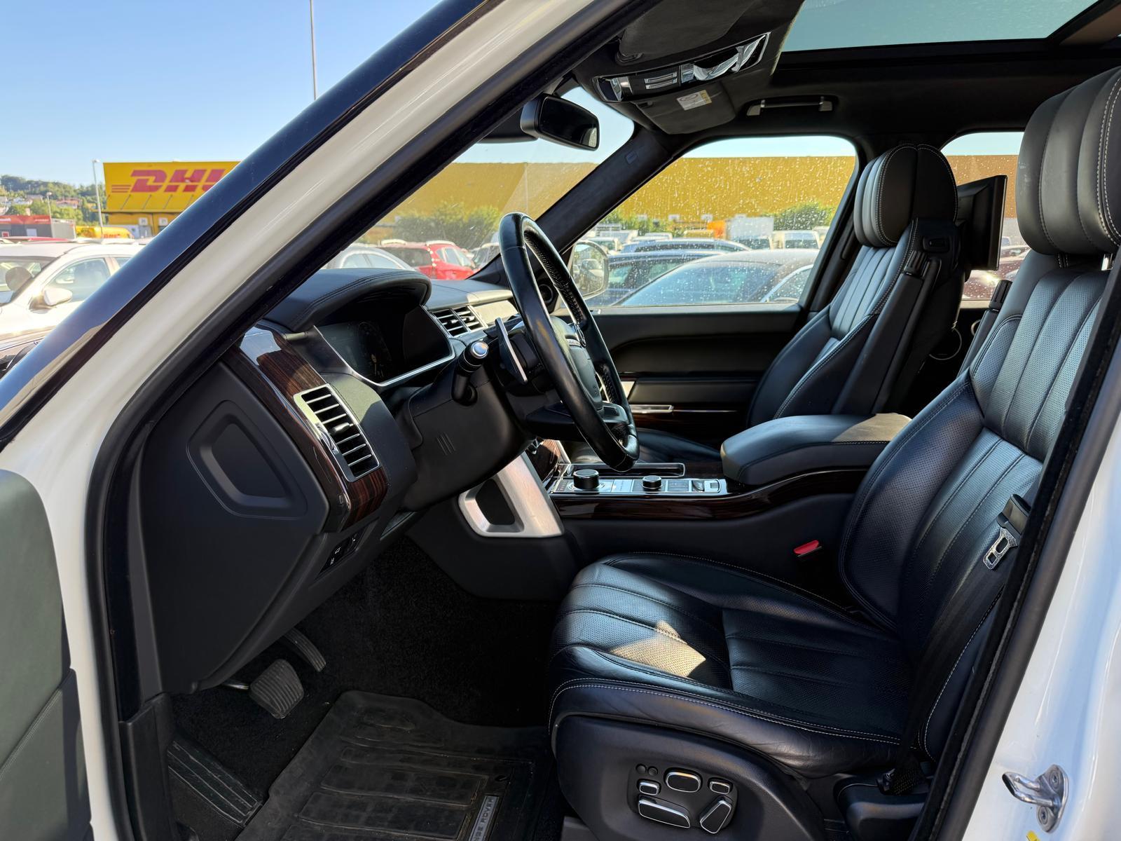 LAND ROVER Range Rover 4.4 SDV8 Autobiography-image-8