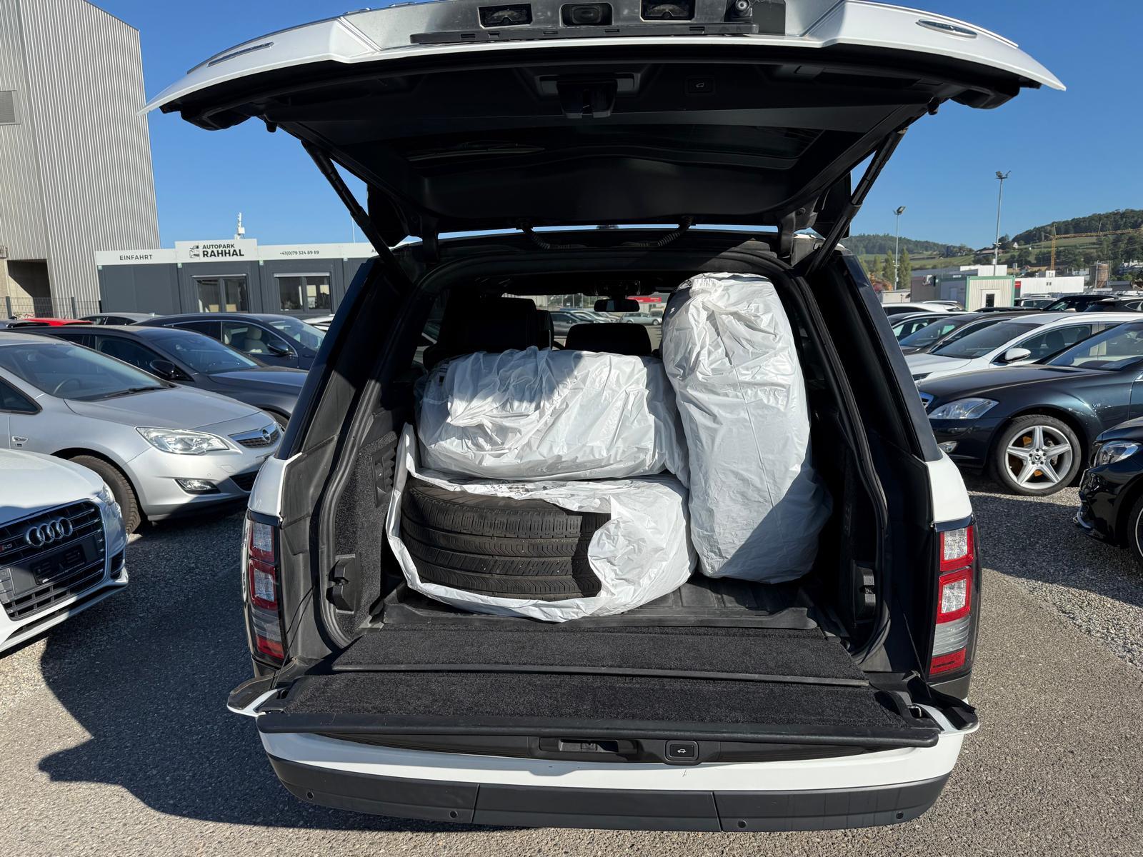 LAND ROVER Range Rover 4.4 SDV8 Autobiography-image-17