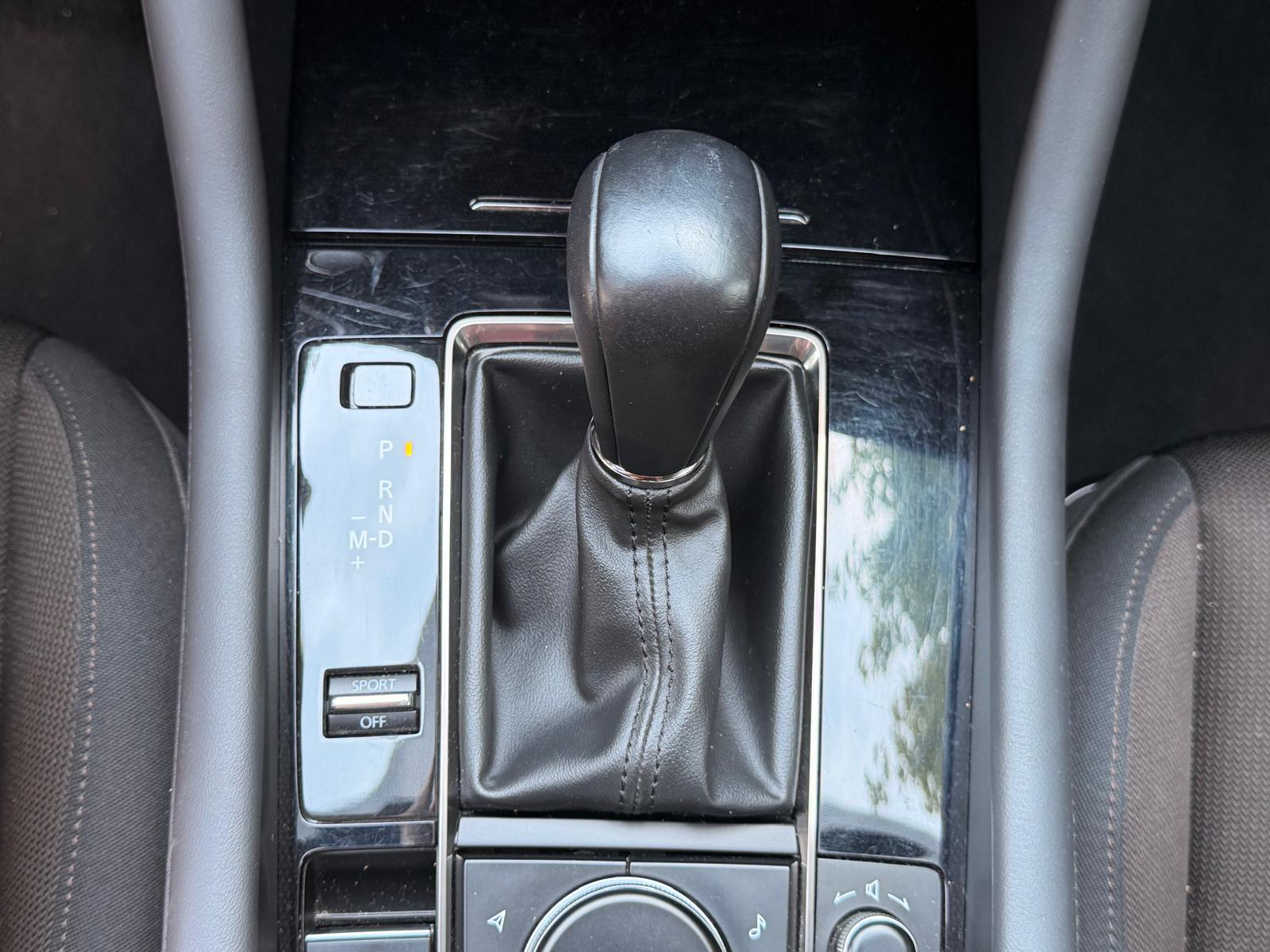 MAZDA 3 Hatchback SKYACTIV-X M Hybrid 180 Revolution AWD Automat-image-17