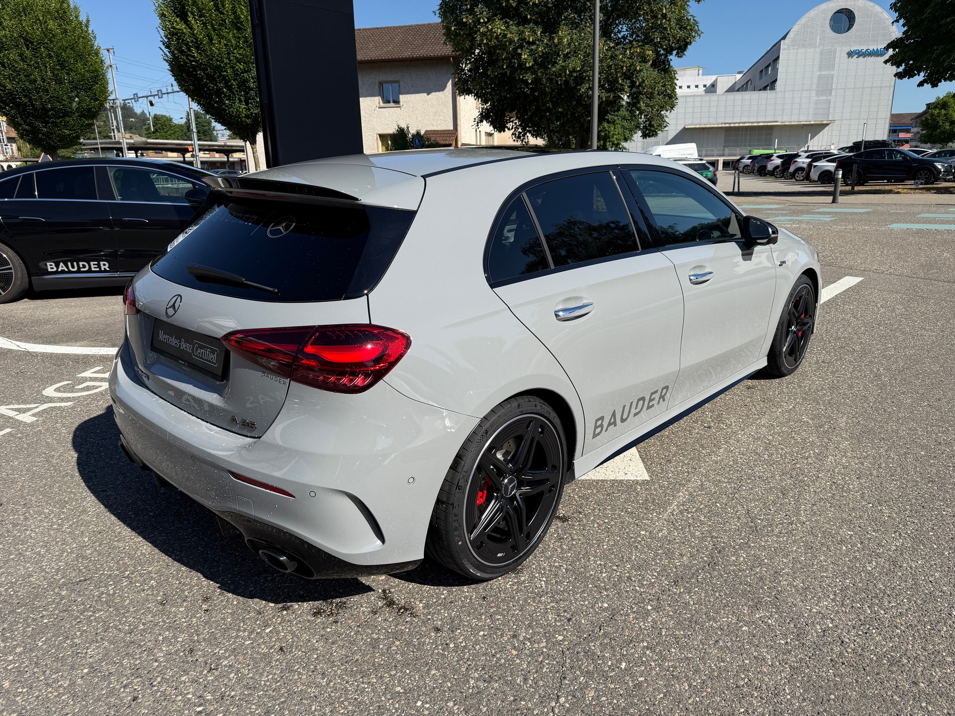 MERCEDES-BENZ A 35 AMG 4matic-image-8