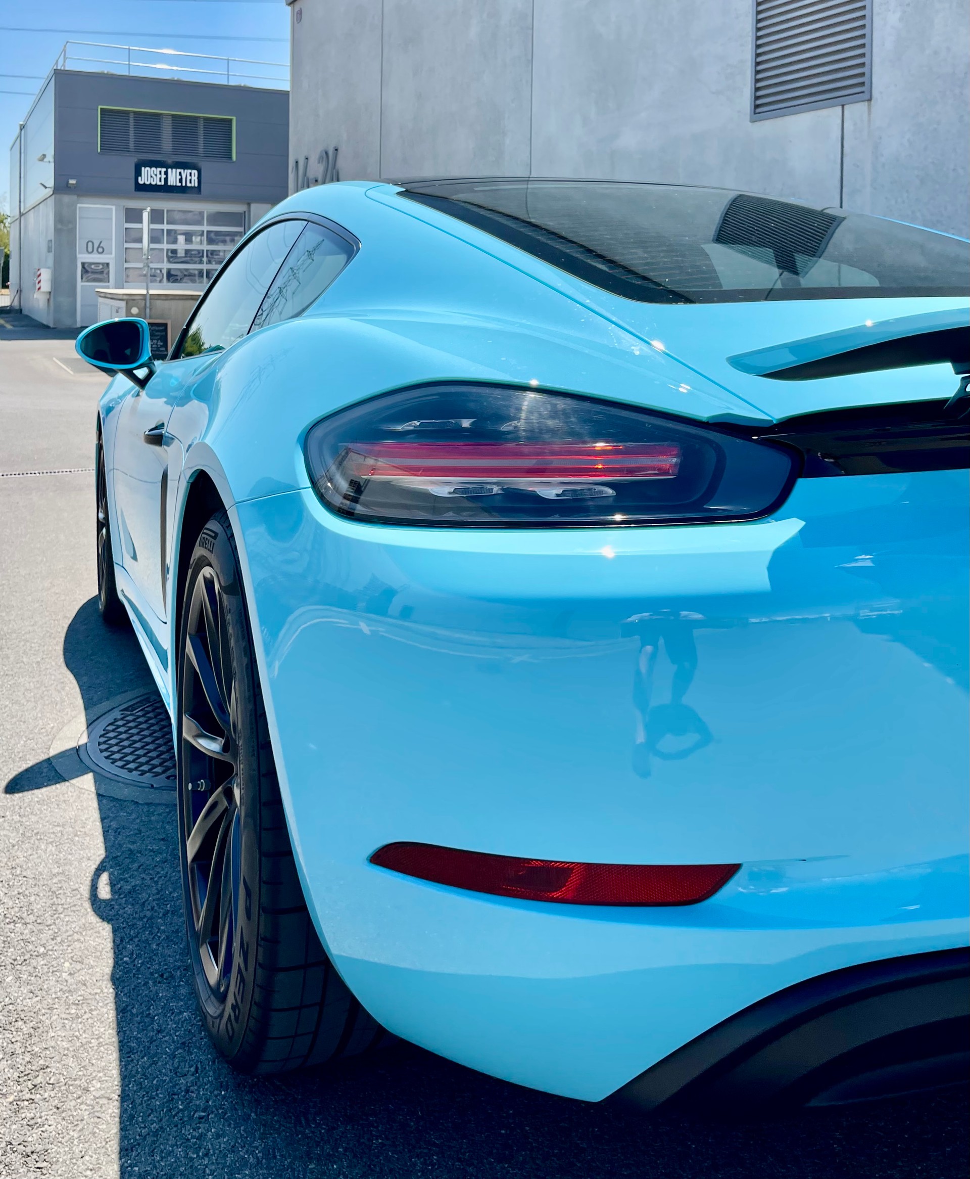 PORSCHE 718 Cayman 2.0-image-9