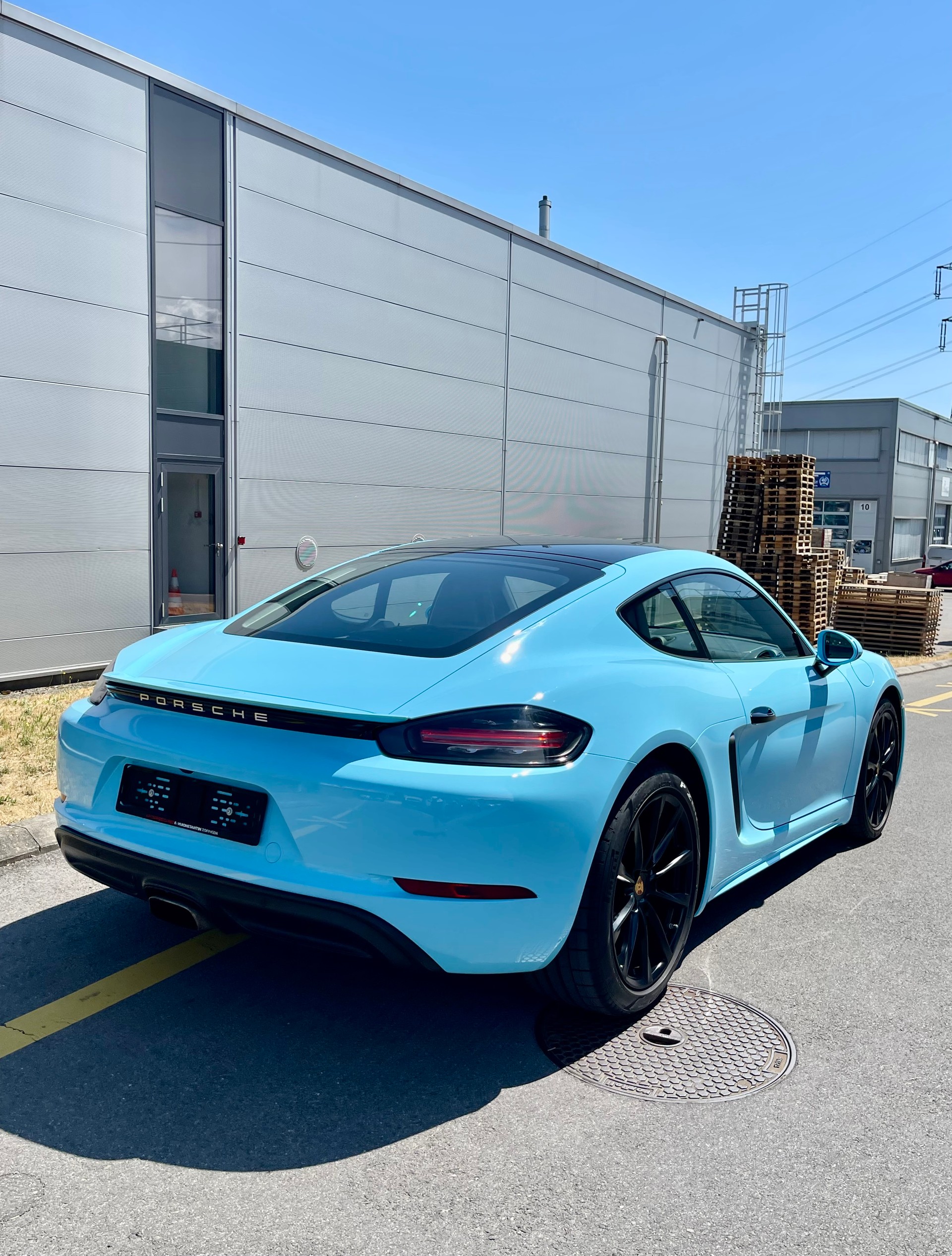 PORSCHE 718 Cayman 2.0-image-1