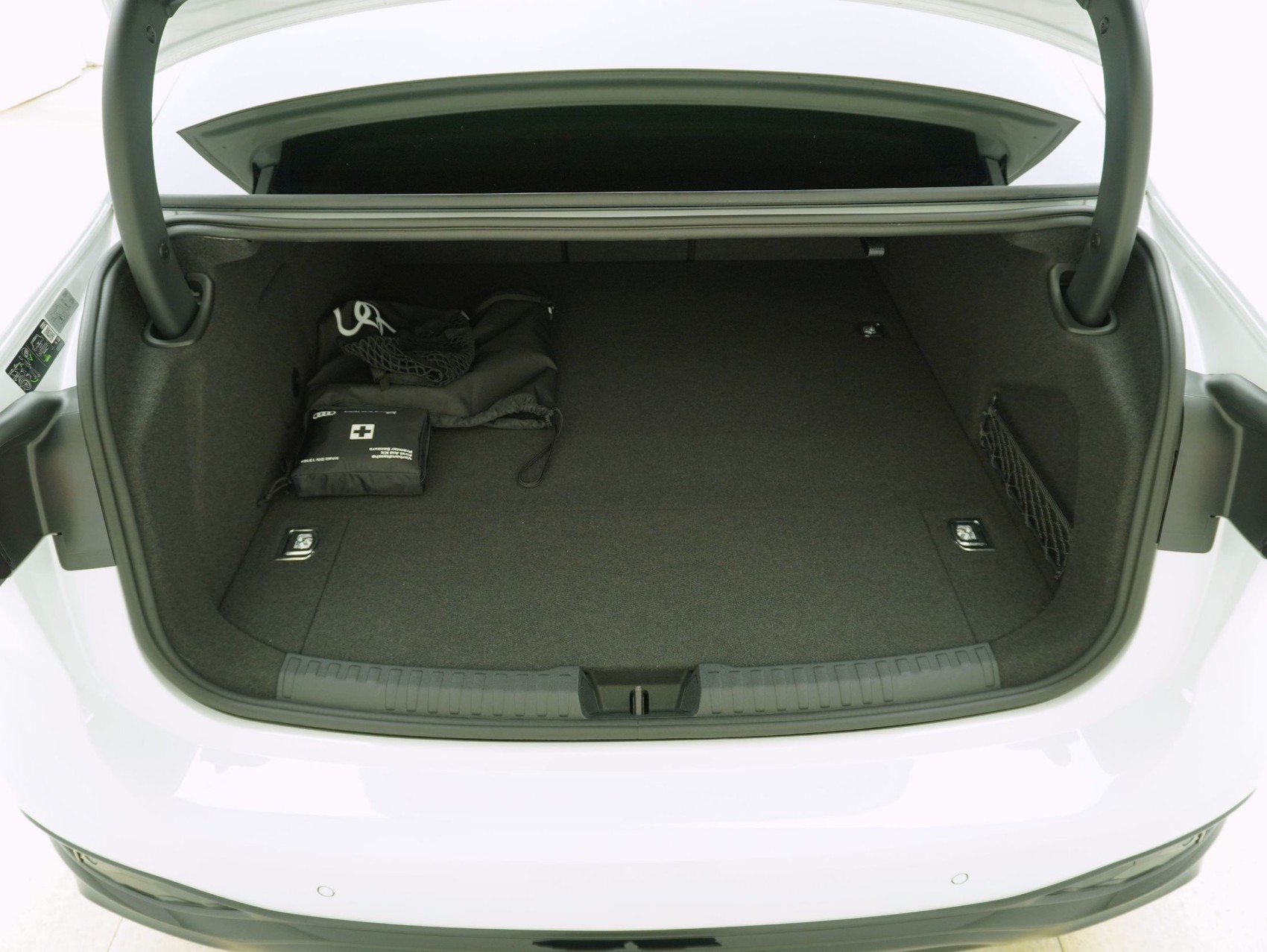 AUDI A6 2.0 e-hybrid S line quattro S-Tronic **Audi Werksgarantie bis 09/2030**-image-12