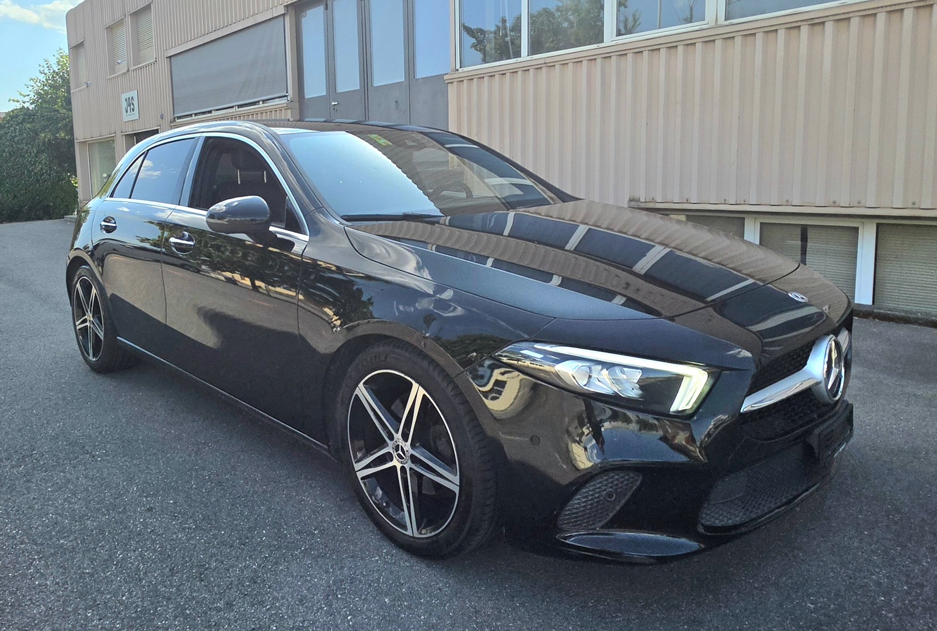 MERCEDES-BENZ A 200 7G-DCT-image-0
