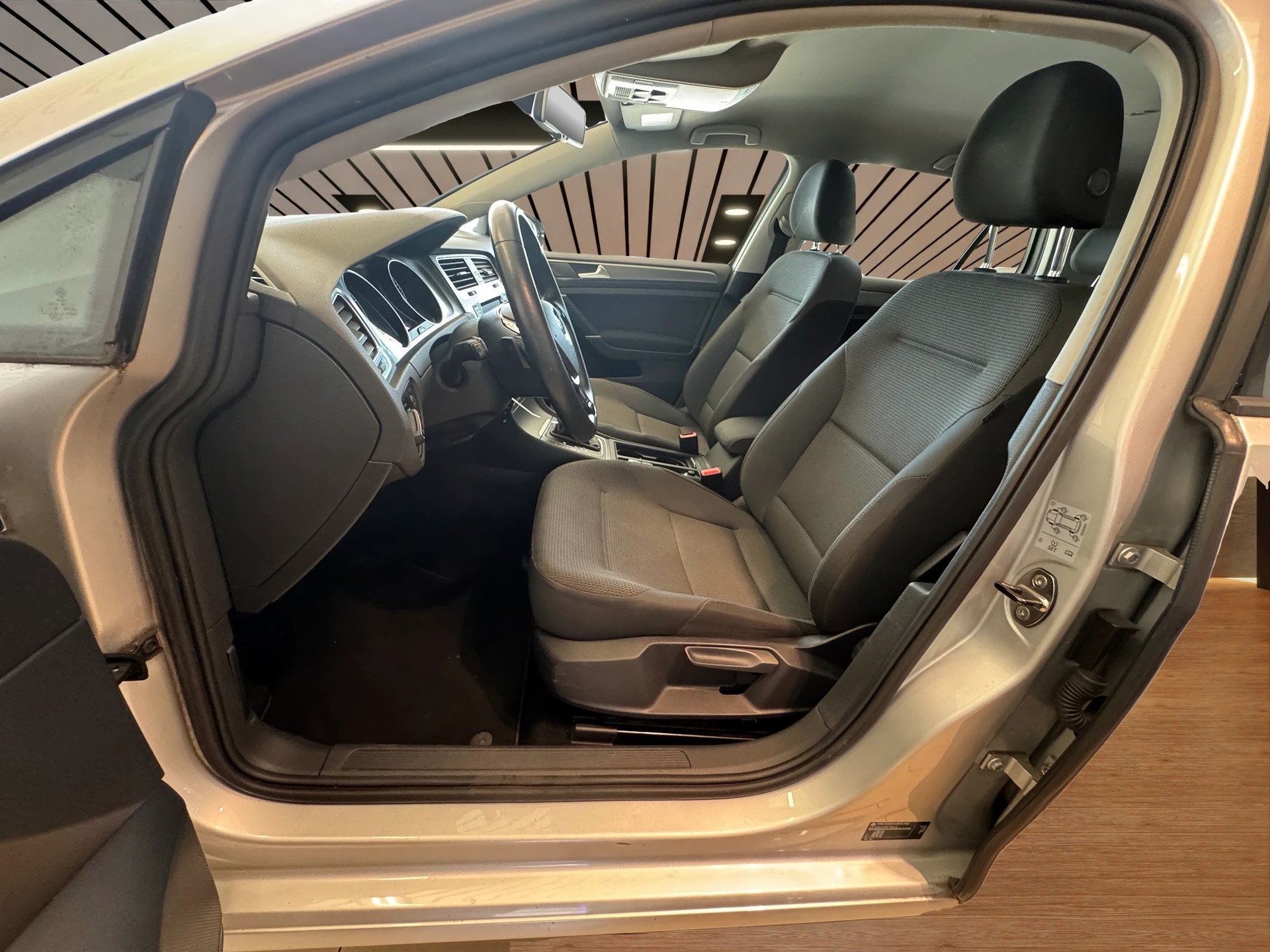 VW Golf 1.2 TSI Comfortline DSG-image-5