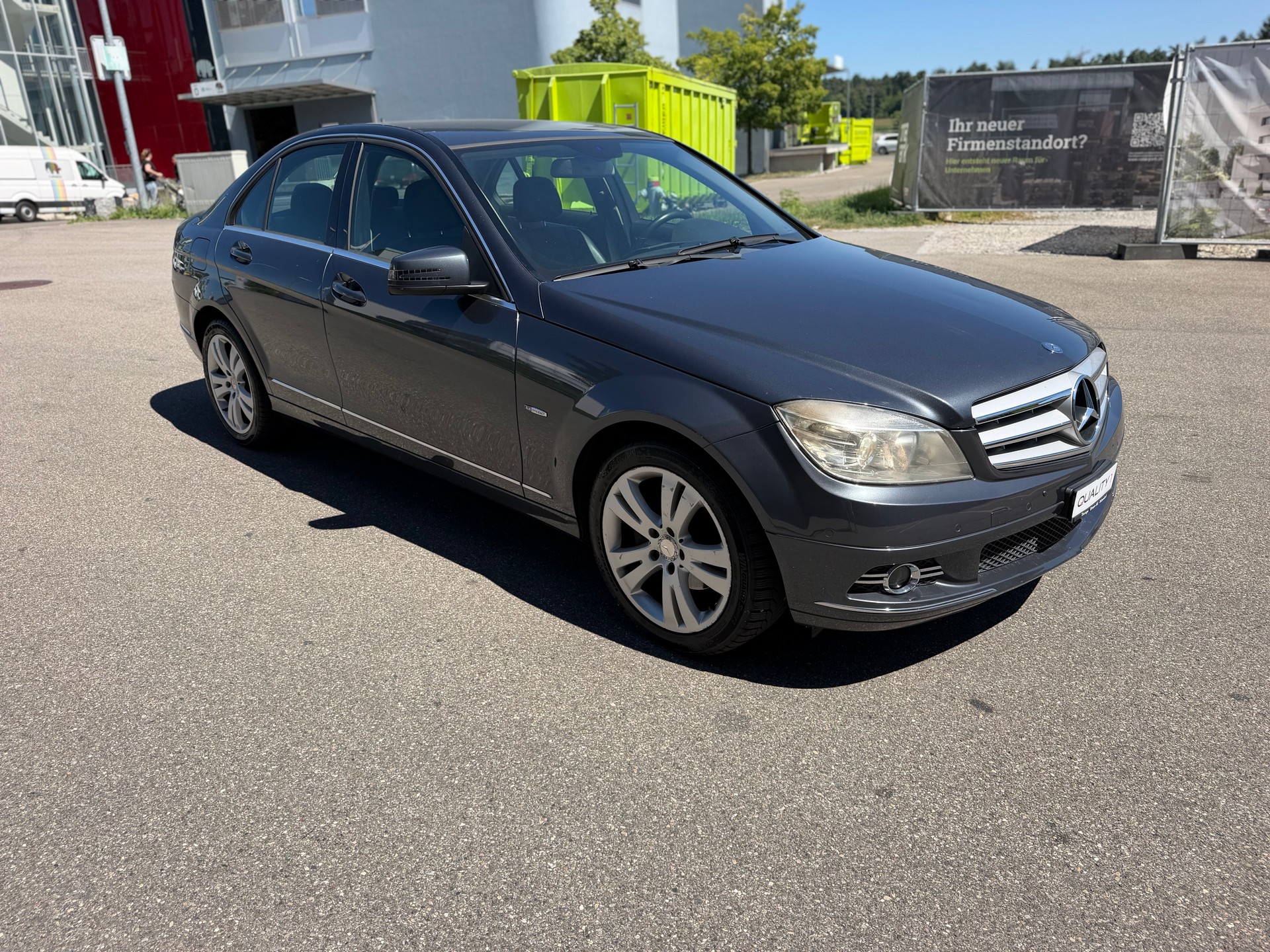 MERCEDES-BENZ C 200 CGI BlueEfficiency Automatic-image-2