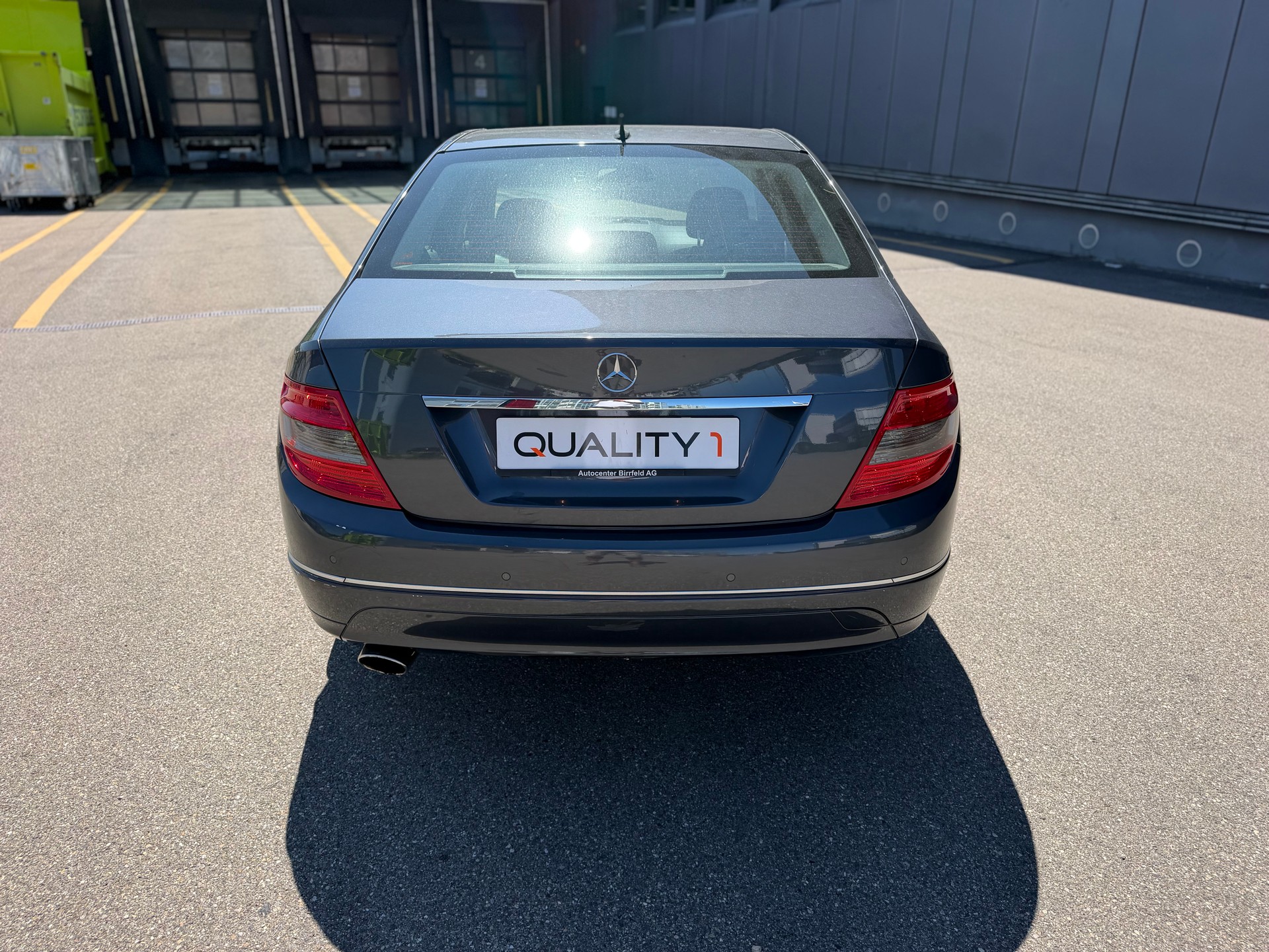 MERCEDES-BENZ C 200 CGI BlueEfficiency Automatic-image-6