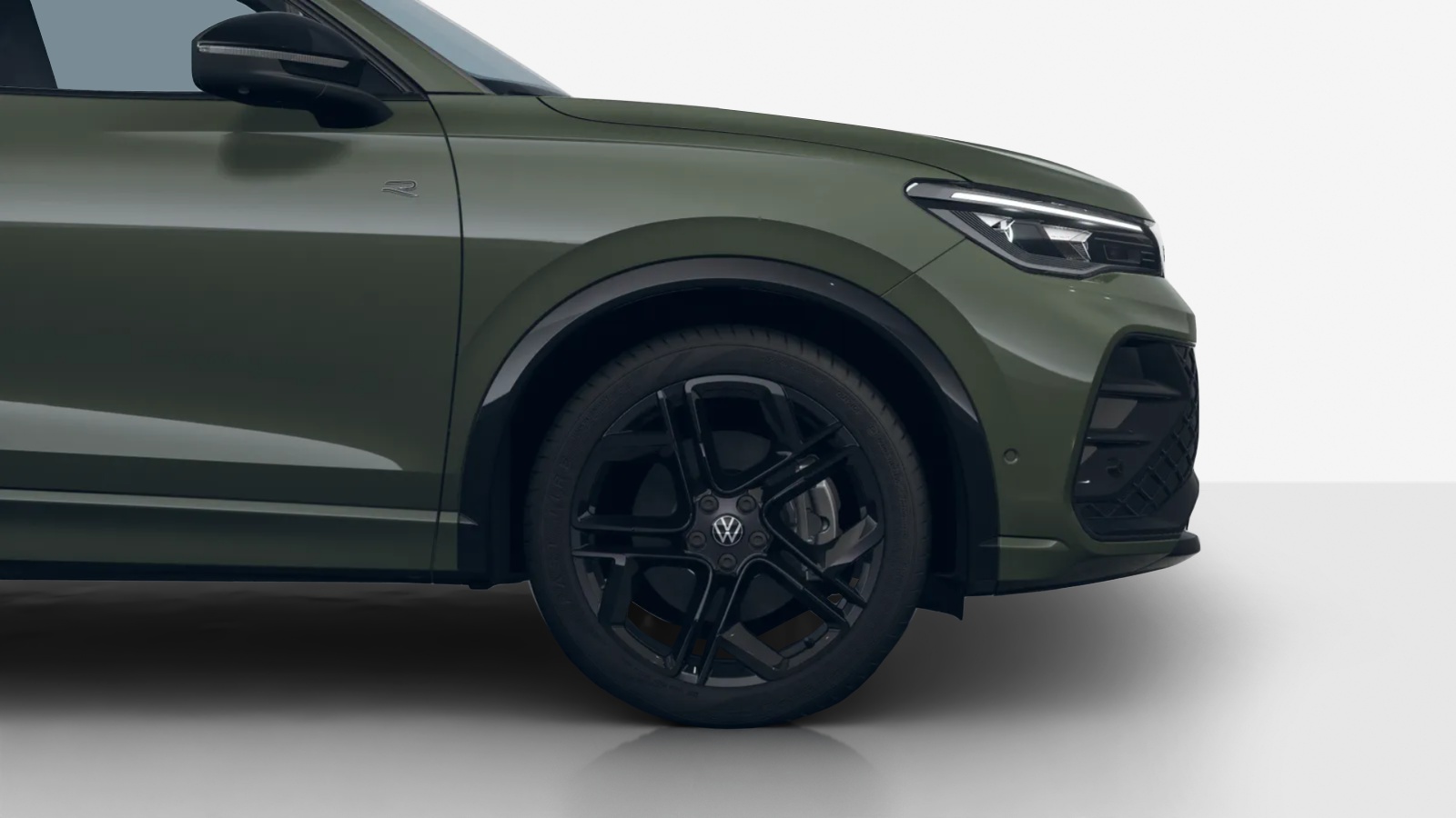 VW Tiguan 2.0 TSI DSG R-Line Plus 4Motion-image-3