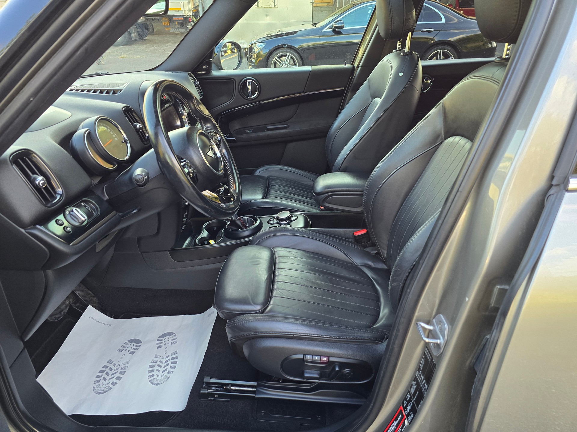 MINI Countryman Cooper SD ALL4 Steptronic-image-9