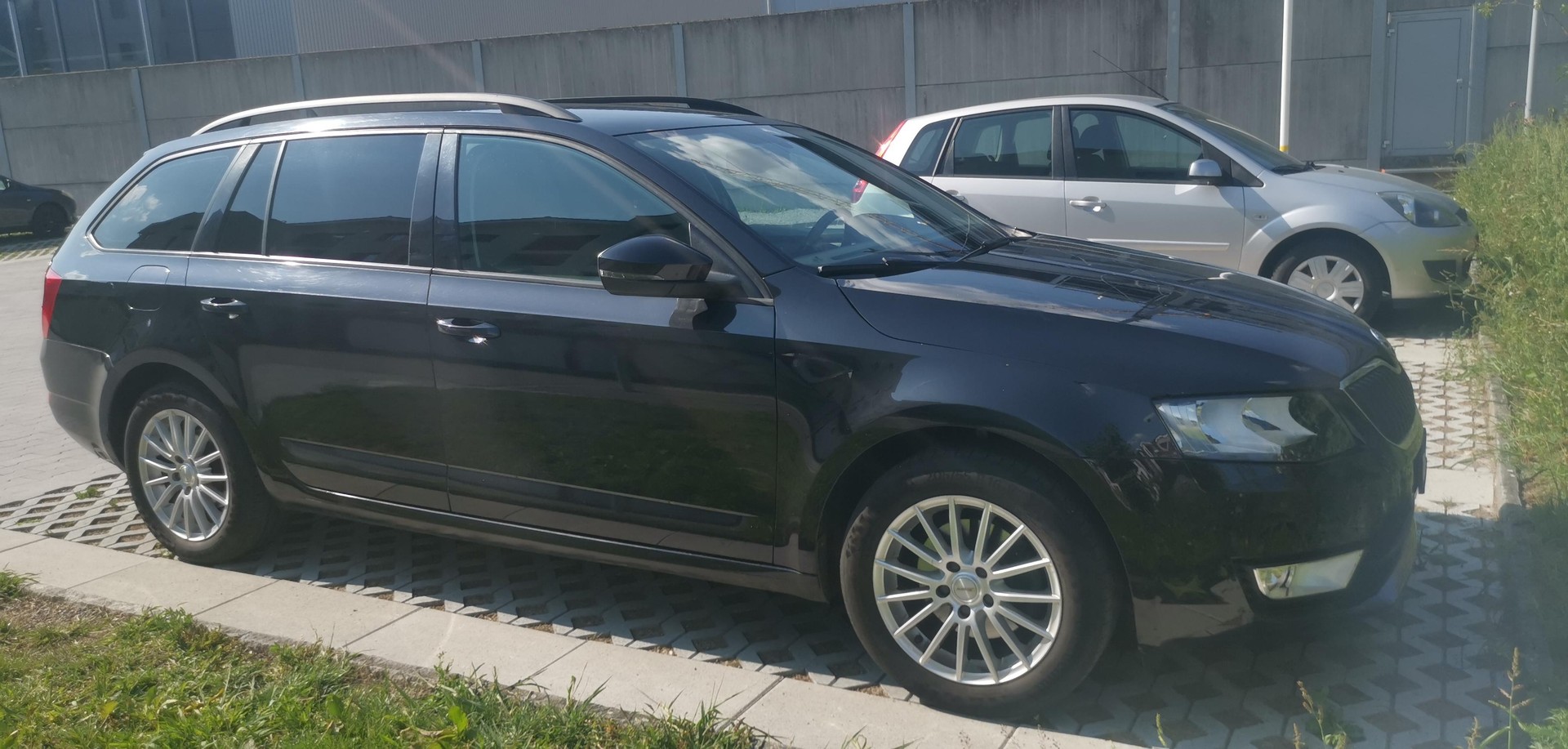 SKODA 2.0 TDI 150 Ambition 4x4-image-1