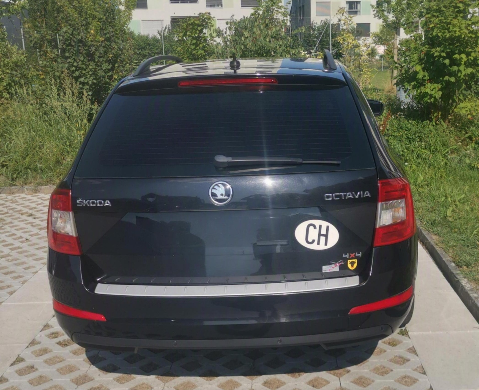 SKODA 2.0 TDI 150 Ambition 4x4-image-3
