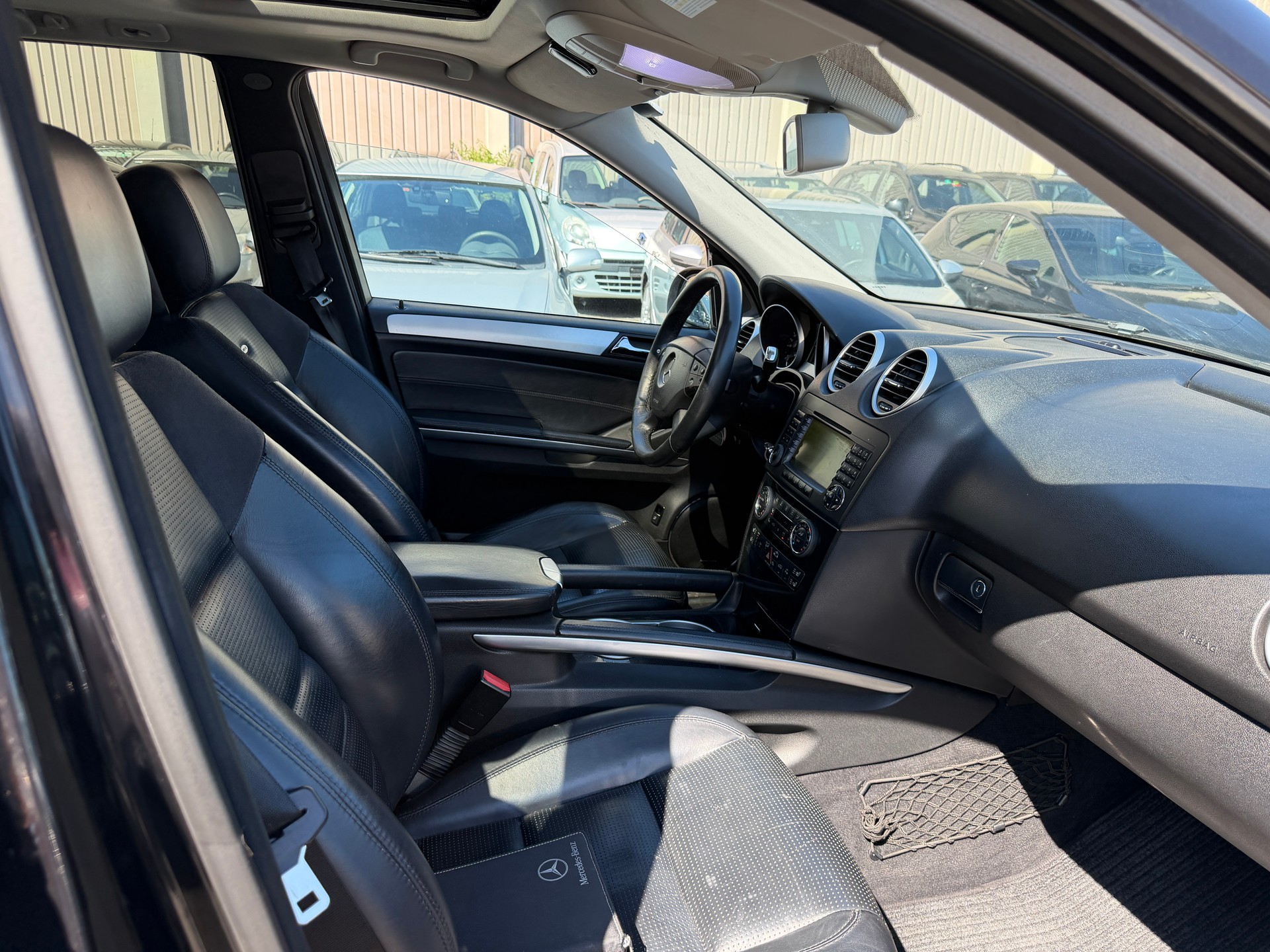 MERCEDES-BENZ ML 63 AMG 4Matic 7G-Tronic-image-8