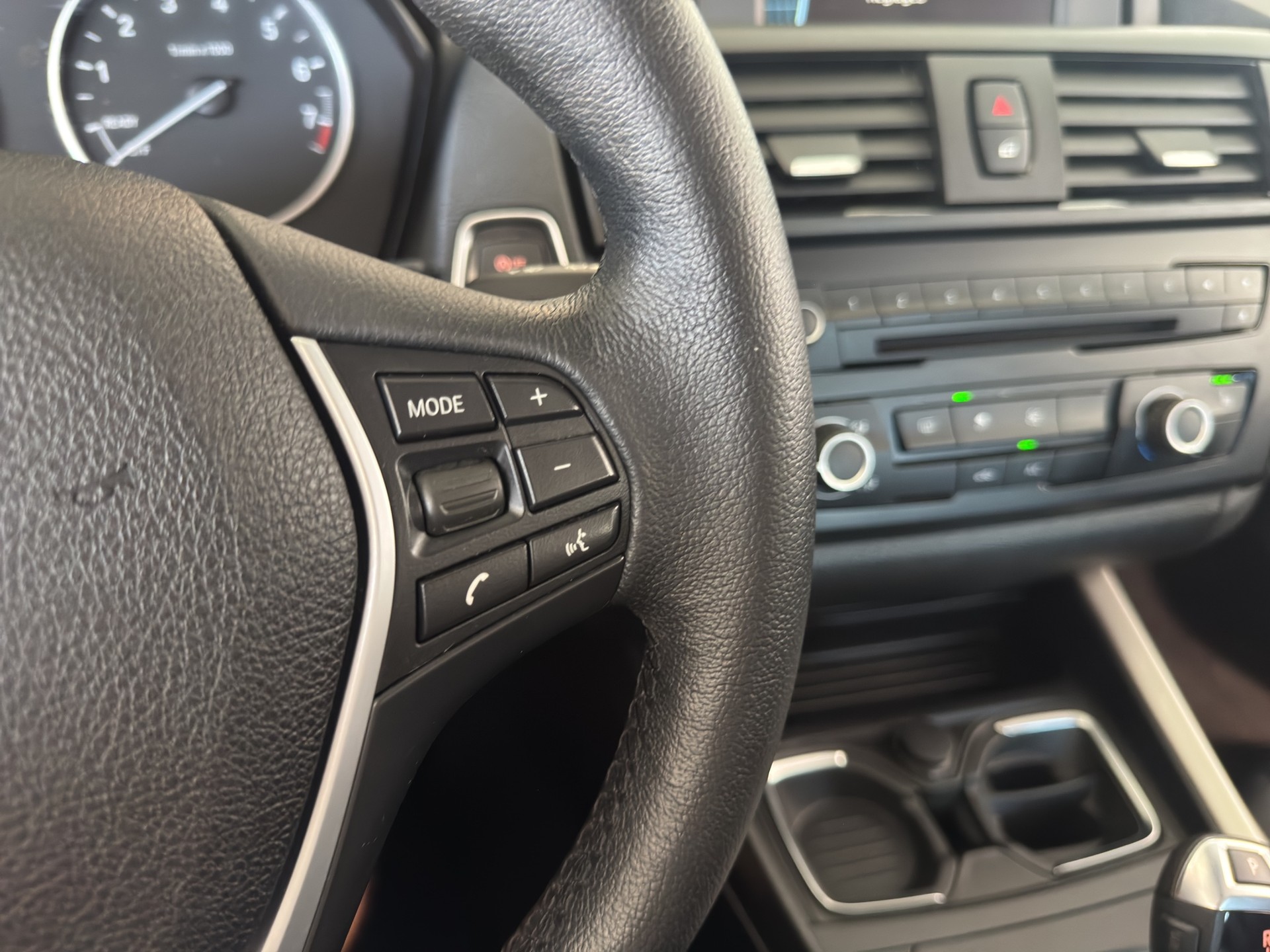 BMW 118i Steptronic-image-21