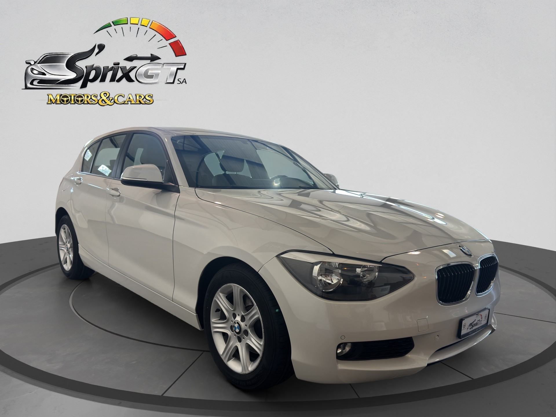 BMW 118i Steptronic-image-6