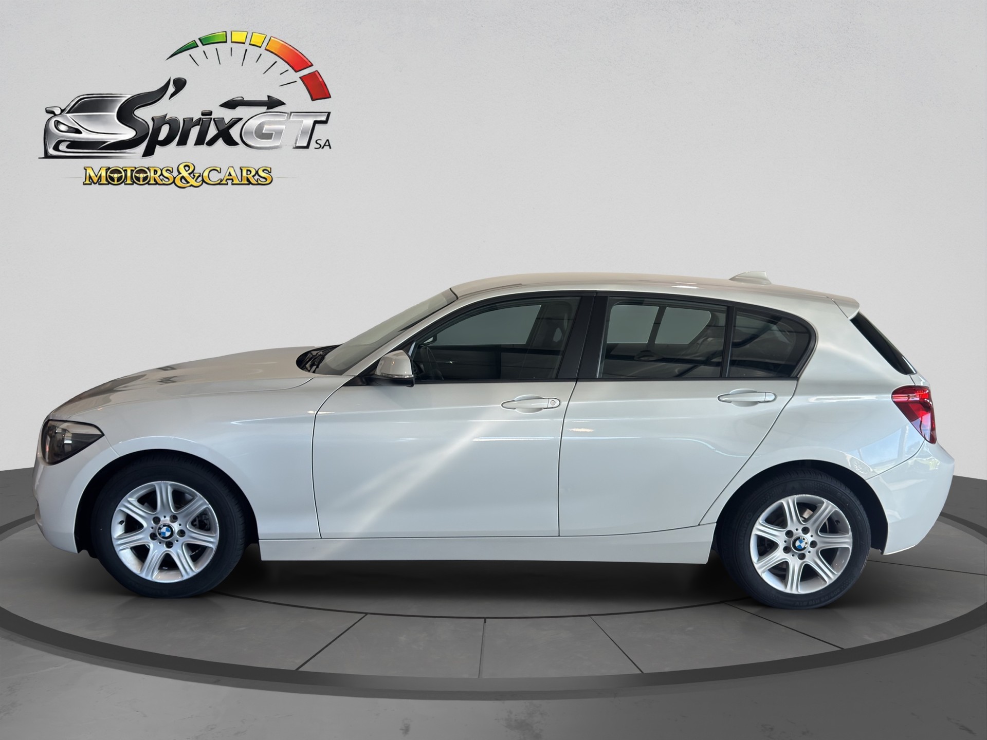 BMW 118i Steptronic-image-1