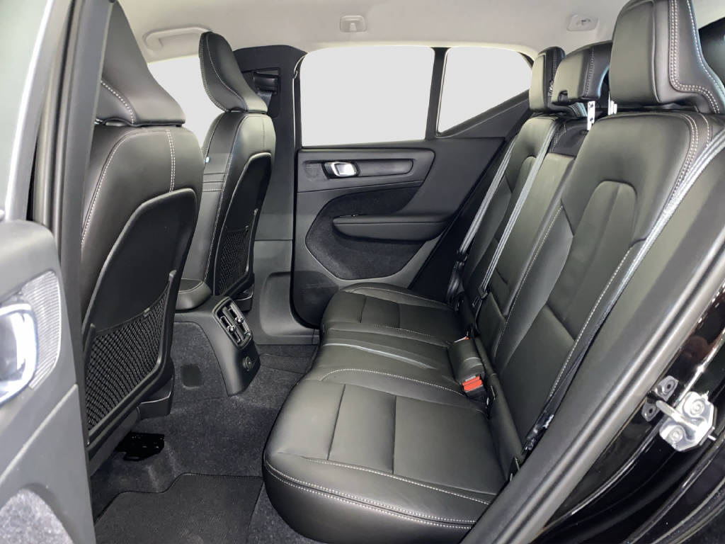 VOLVO XC40 1.5 T5 TE Inscription-image-12