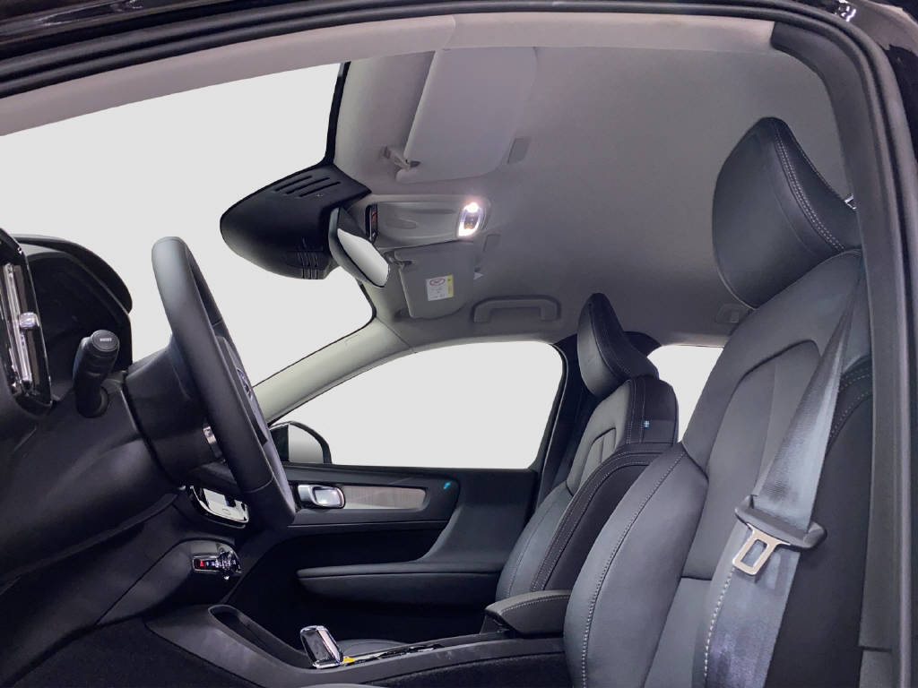VOLVO XC40 1.5 T5 TE Inscription-image-6