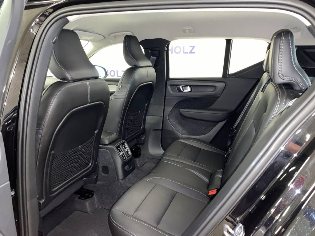 VOLVO XC40 1.5 T5 TE Inscription-image-16