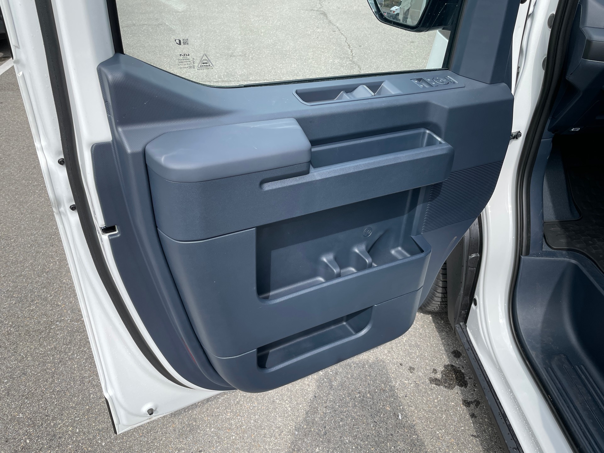 KIA PV5 Cargo 71.2 kWh Elite, Wärmepumpe und 2-Schiebetüren-image-14
