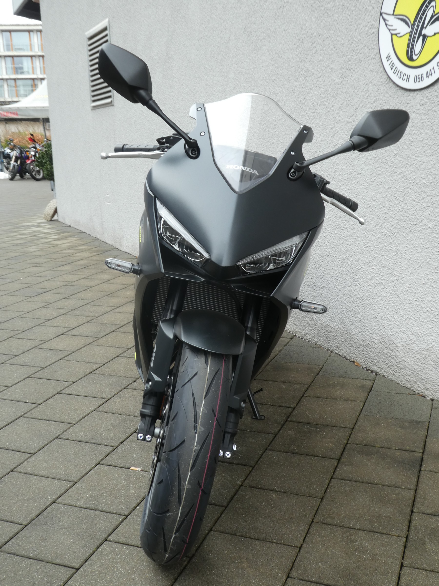 HONDA CBR 650 R E-Clutch-showroom-element-2