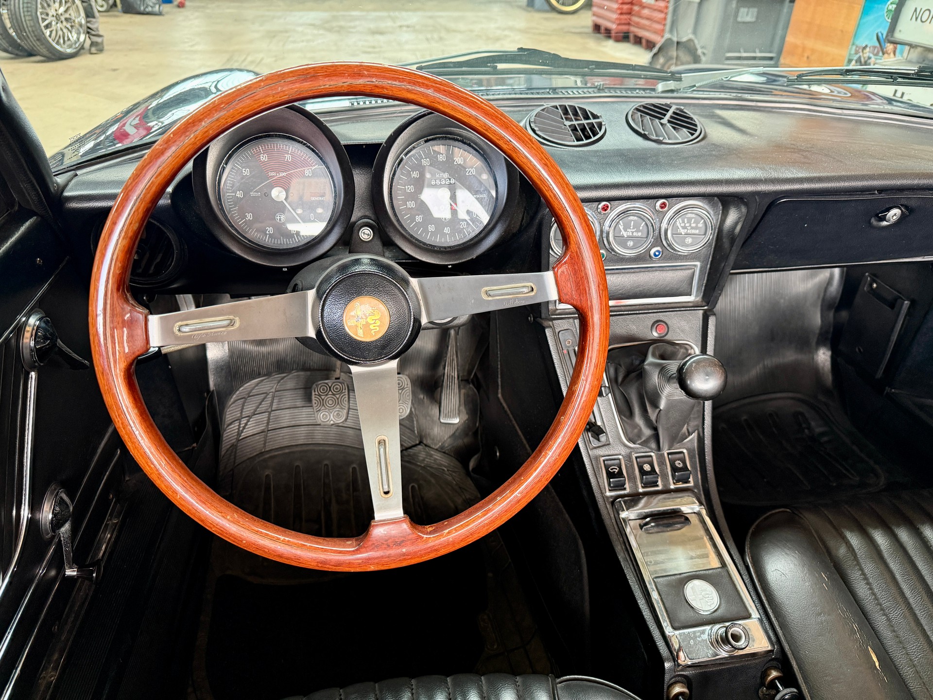 ALFA ROMEO Spider 2000-image-7