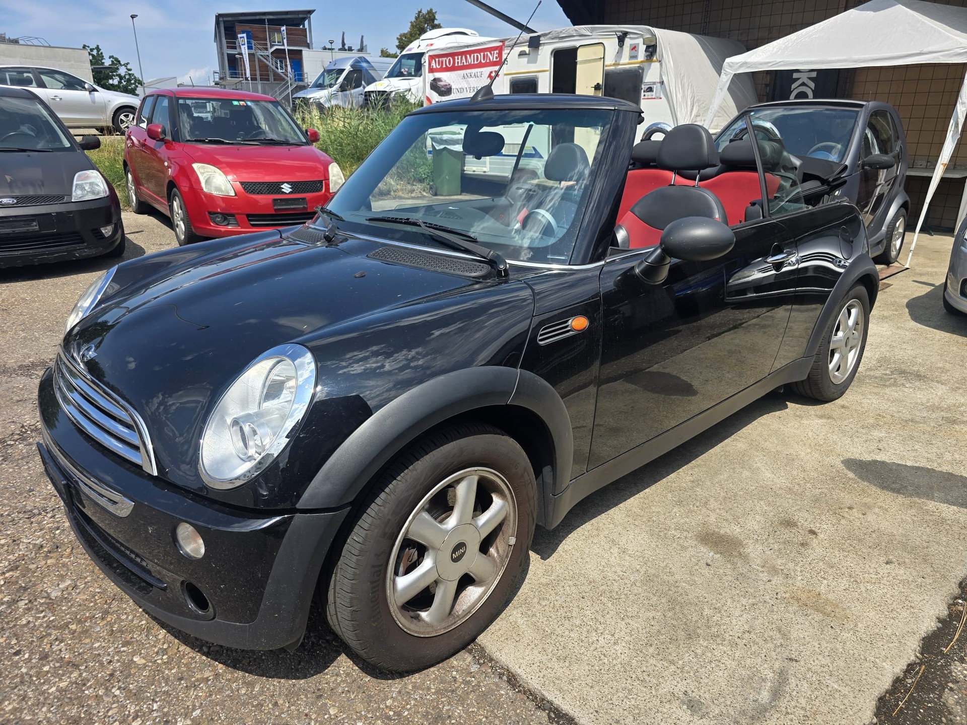 MINI One Cabriolet-image-1