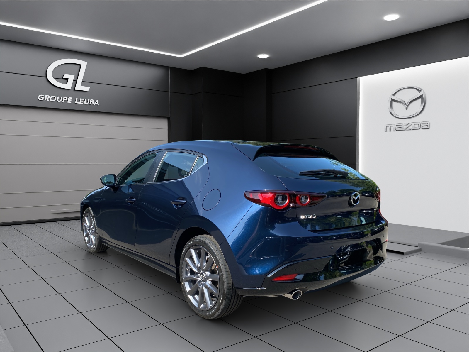 MAZDA 3 Hatchback SKYACTIV-G M Hybrid 140 Centre Line Automat-image-3