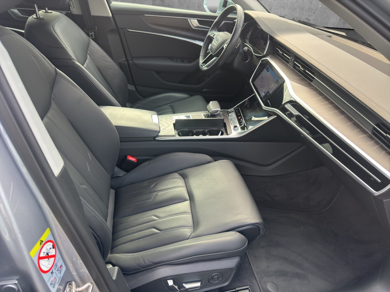 AUDI A6 Avant 45 TFSI Sport S-tronic quattro-image-7