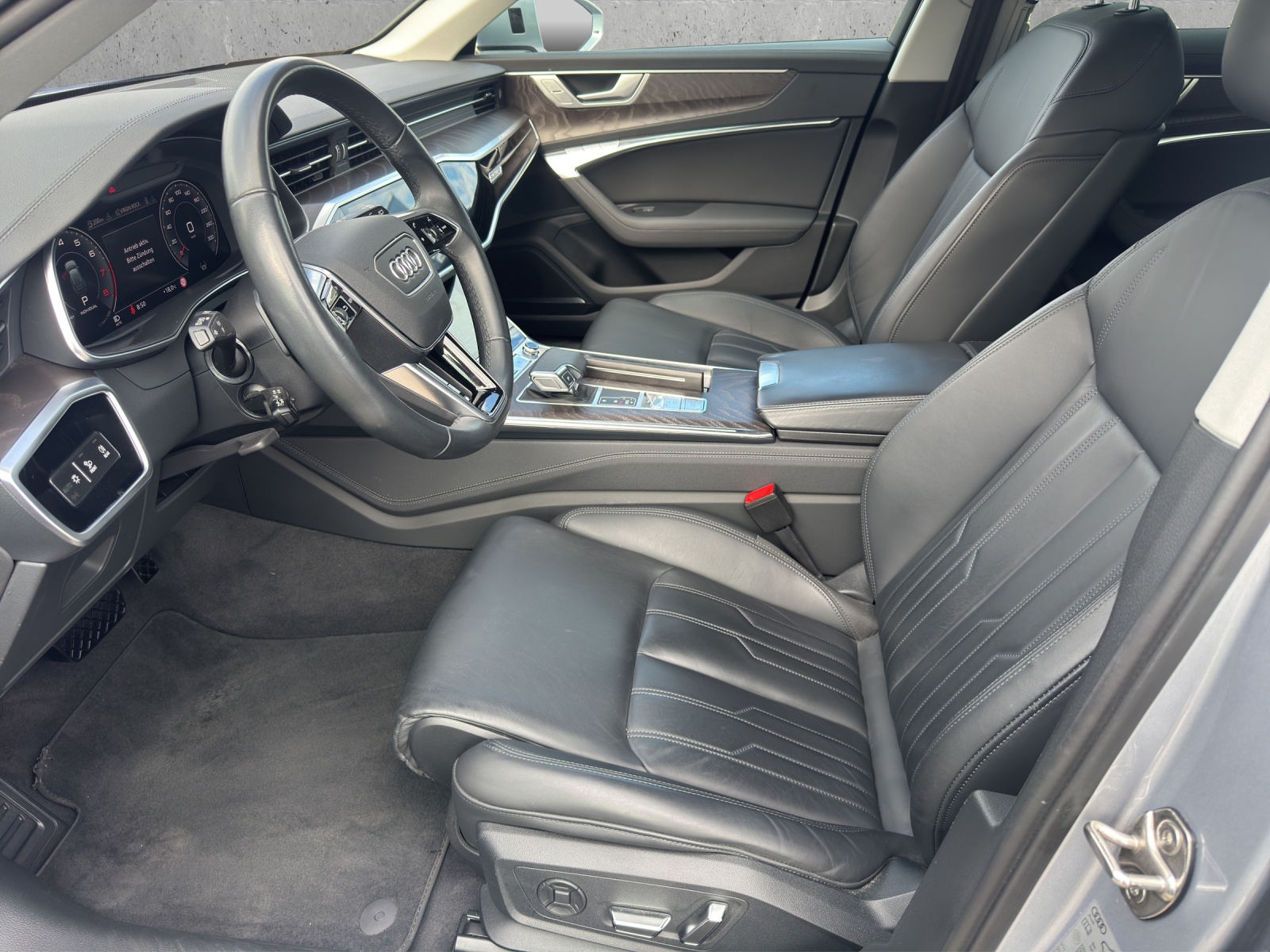 AUDI A6 Avant 45 TFSI Sport S-tronic quattro-image-6
