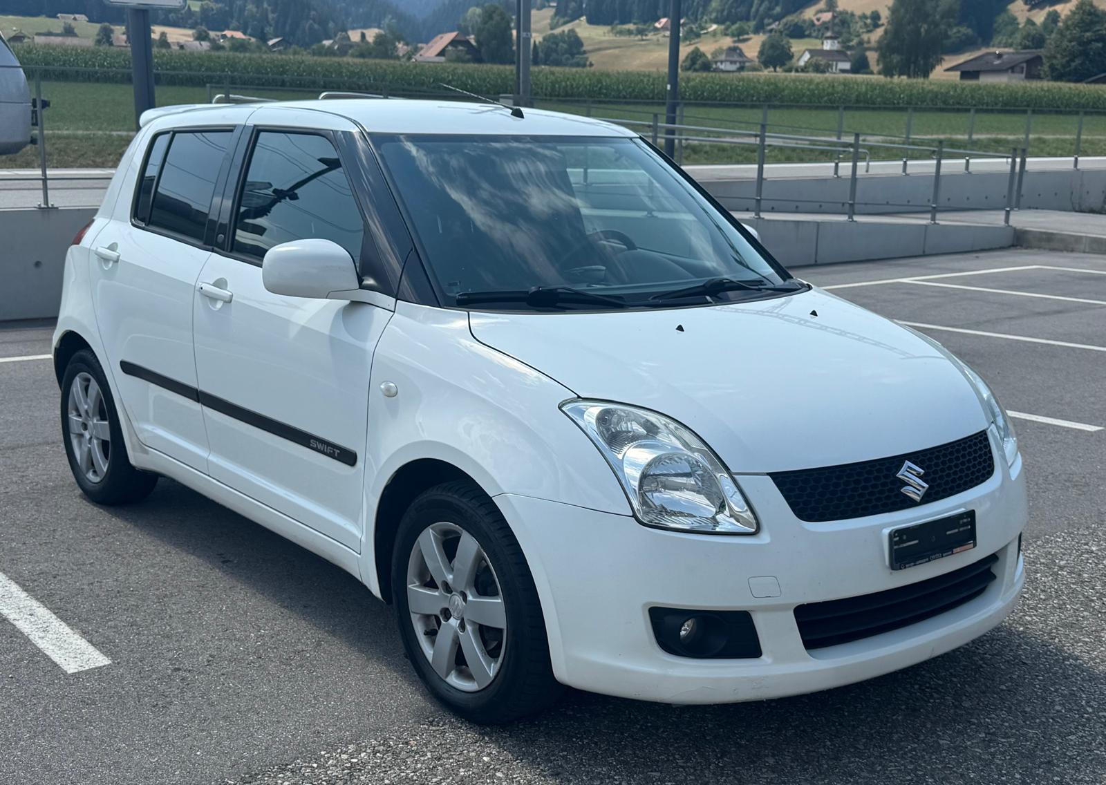 SUZUKI Swift 1.5i 16V VVT GL Top-image-3