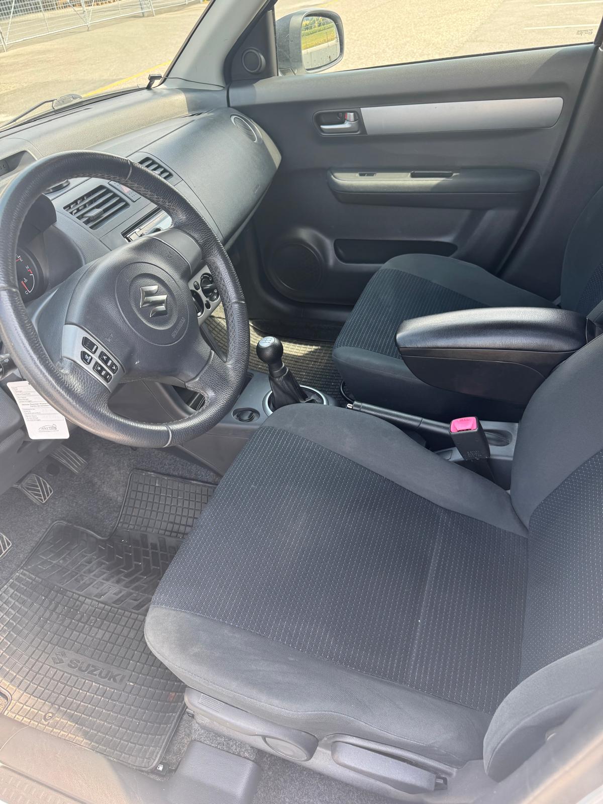 SUZUKI Swift 1.5i 16V VVT GL Top-image-10