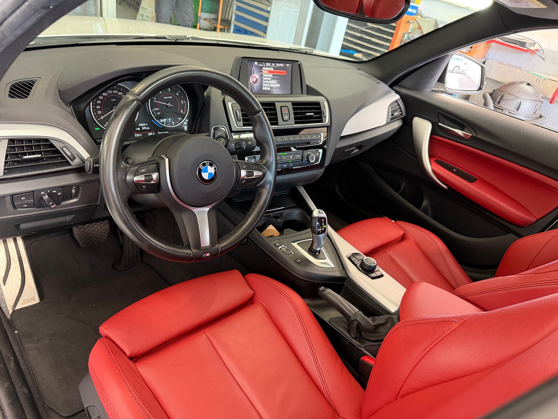 BMW 120d xDrive M Sport Steptronic-image-12