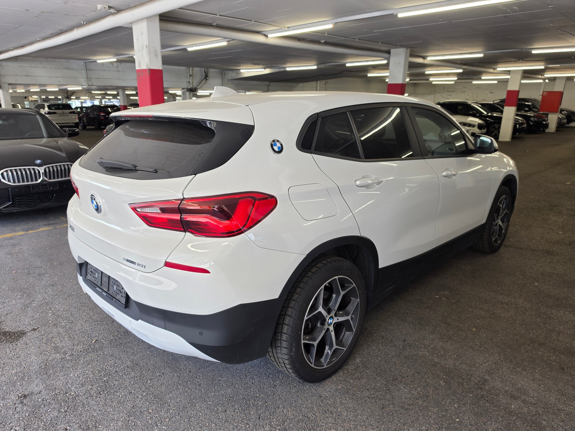 BMW X2 sDrive 18i-image-3