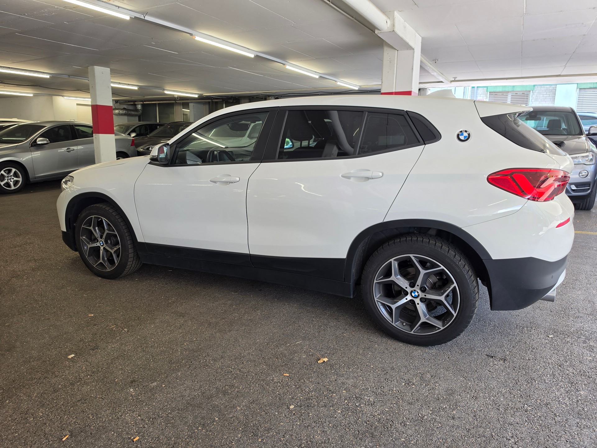 BMW X2 sDrive 18i-image-6