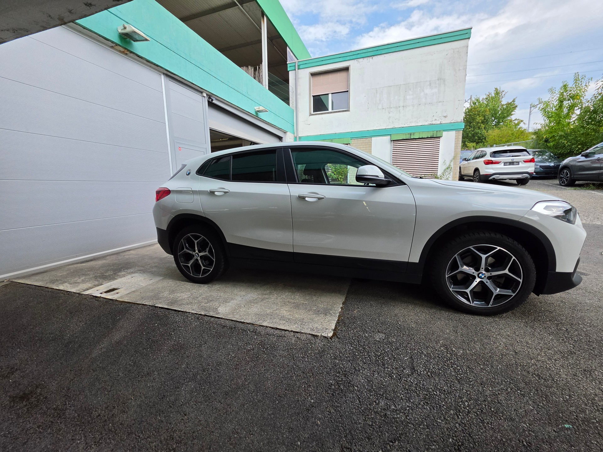 BMW X2 sDrive 18i-image-8