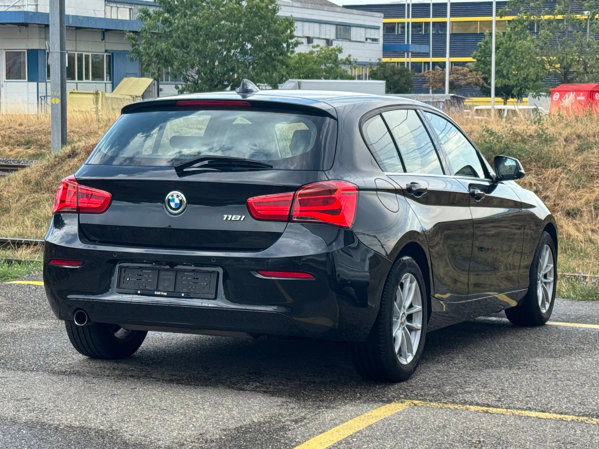 BMW 118i Sport Line Steptronic-image-3