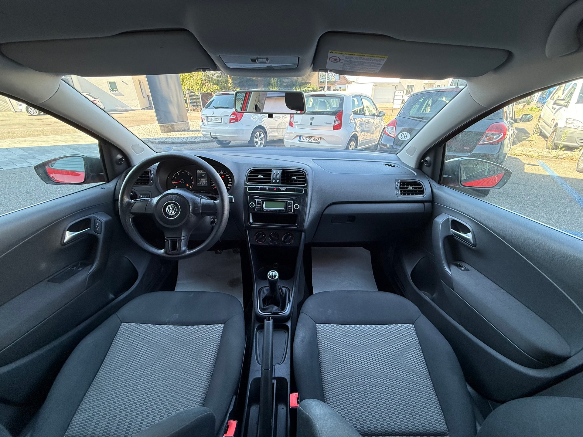 VW Polo 1.2 12V Trendline-image-5