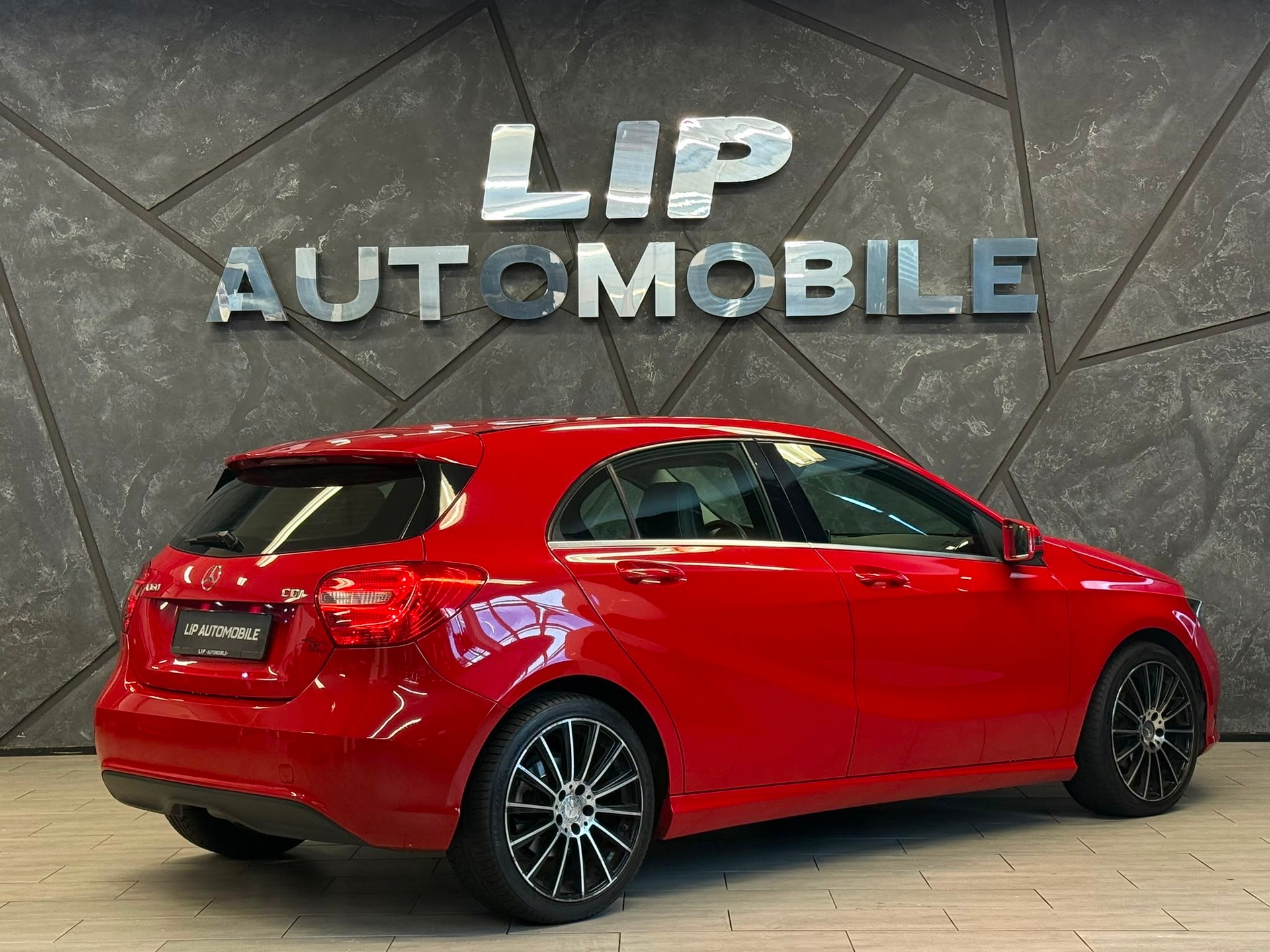 MERCEDES-BENZ A 160 CDI Style 7G-DCT-image-5