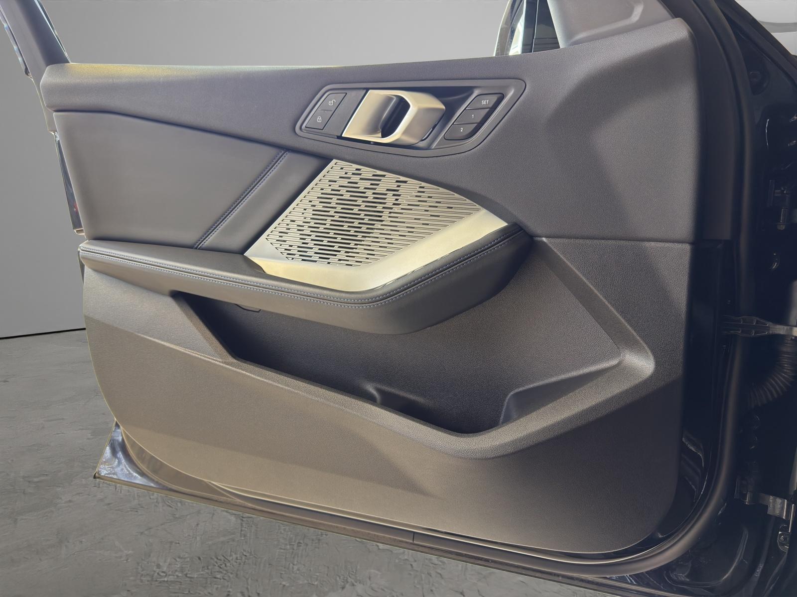BMW 123 xDrive M-SportPaket-image-8