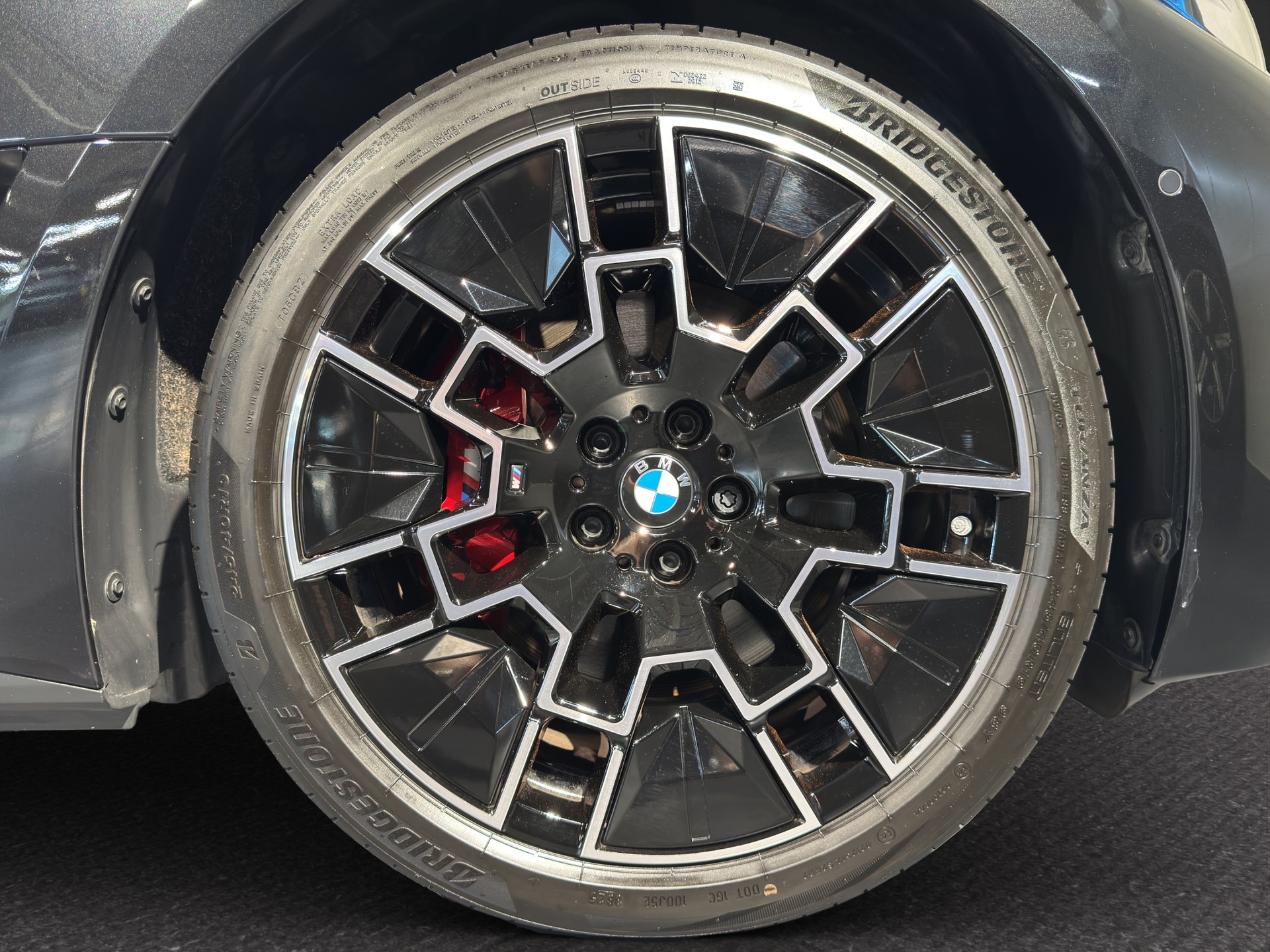 BMW i4 xDrive40 M Sport-image-15