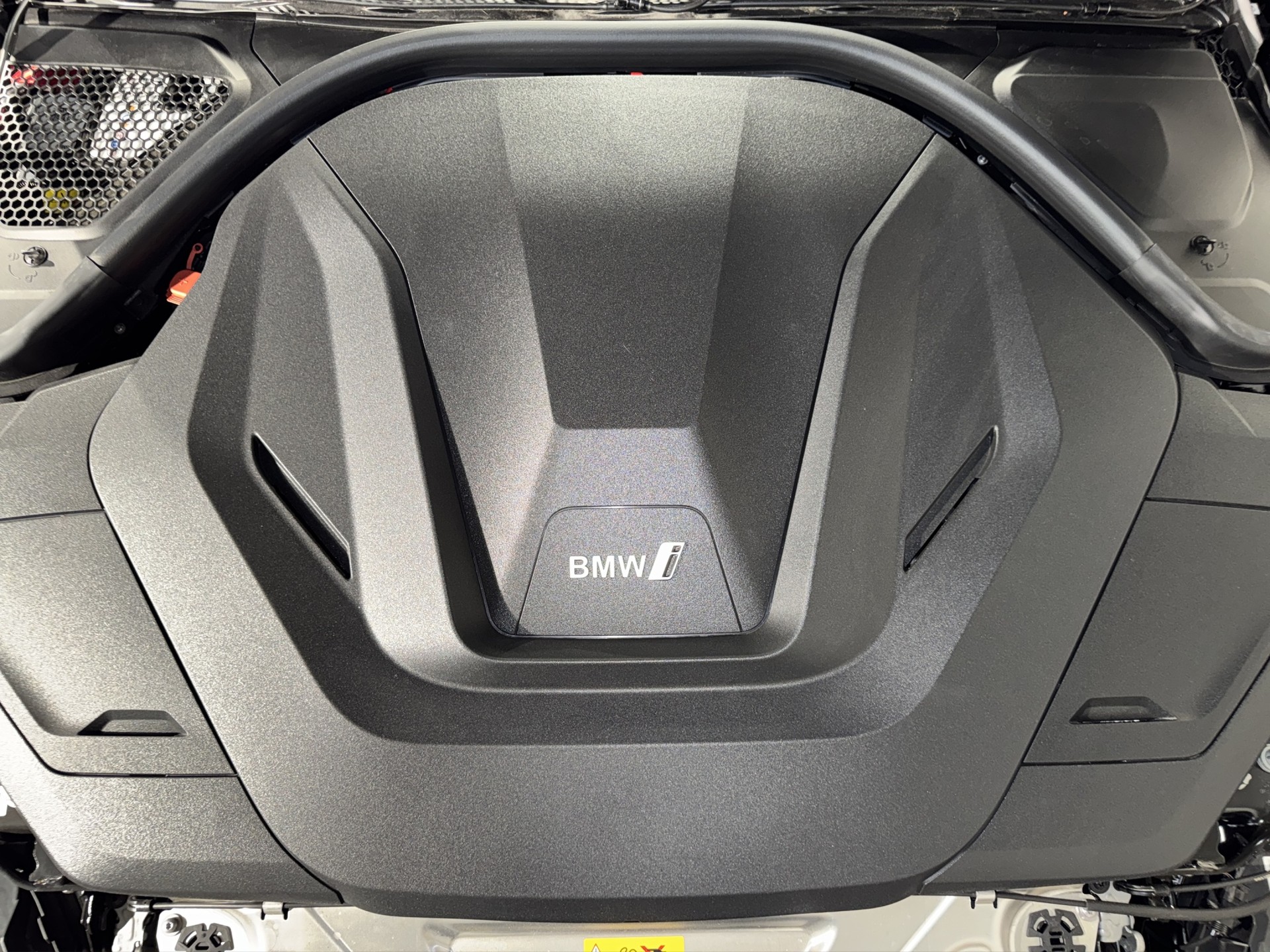 BMW i4 xDrive40 M Sport-image-21