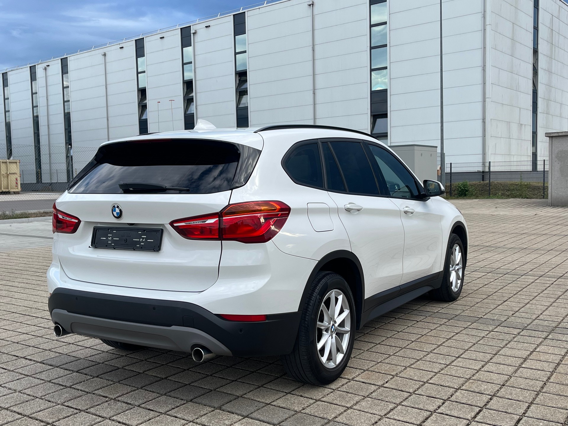 BMW X1 xDrive 18d xLine Steptronic-image-5