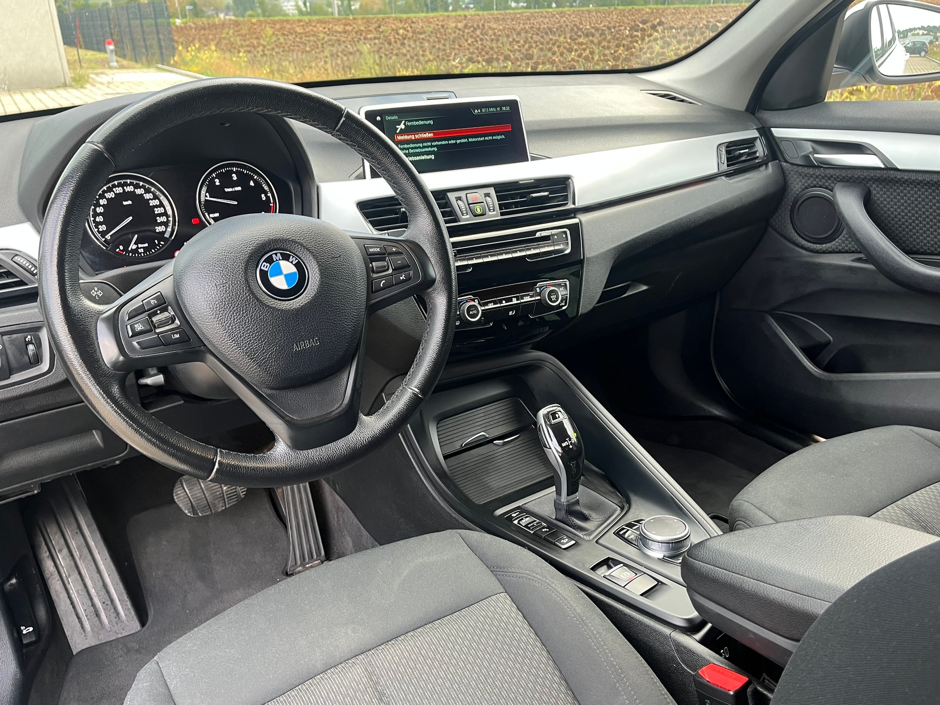 BMW X1 xDrive 18d xLine Steptronic-image-13