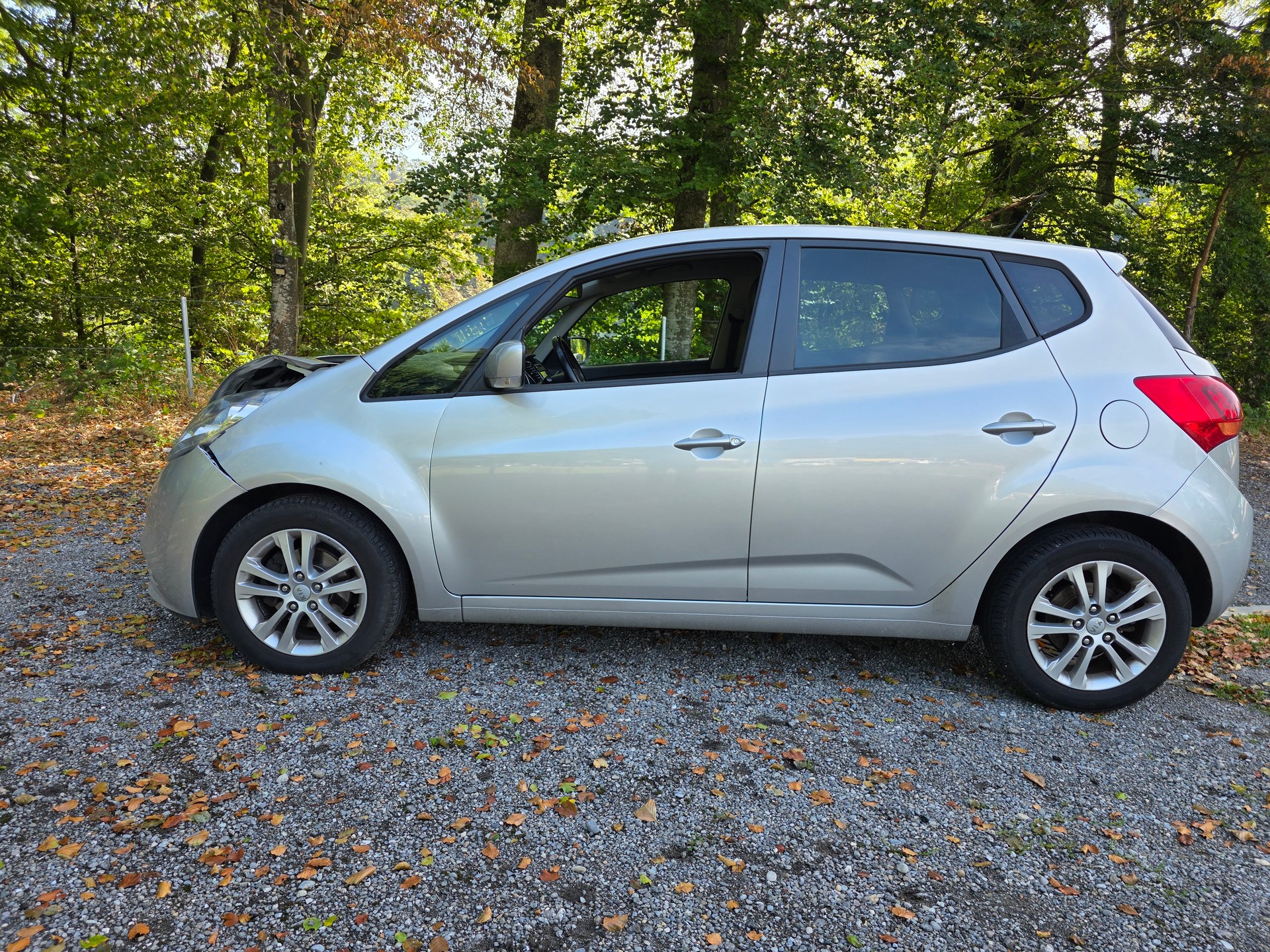 KIA Venga 1.6 CRDi Trend-image-2