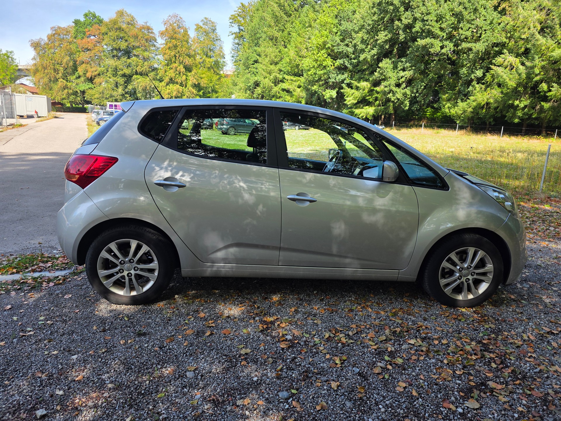 KIA Venga 1.6 CRDi Trend-image-5