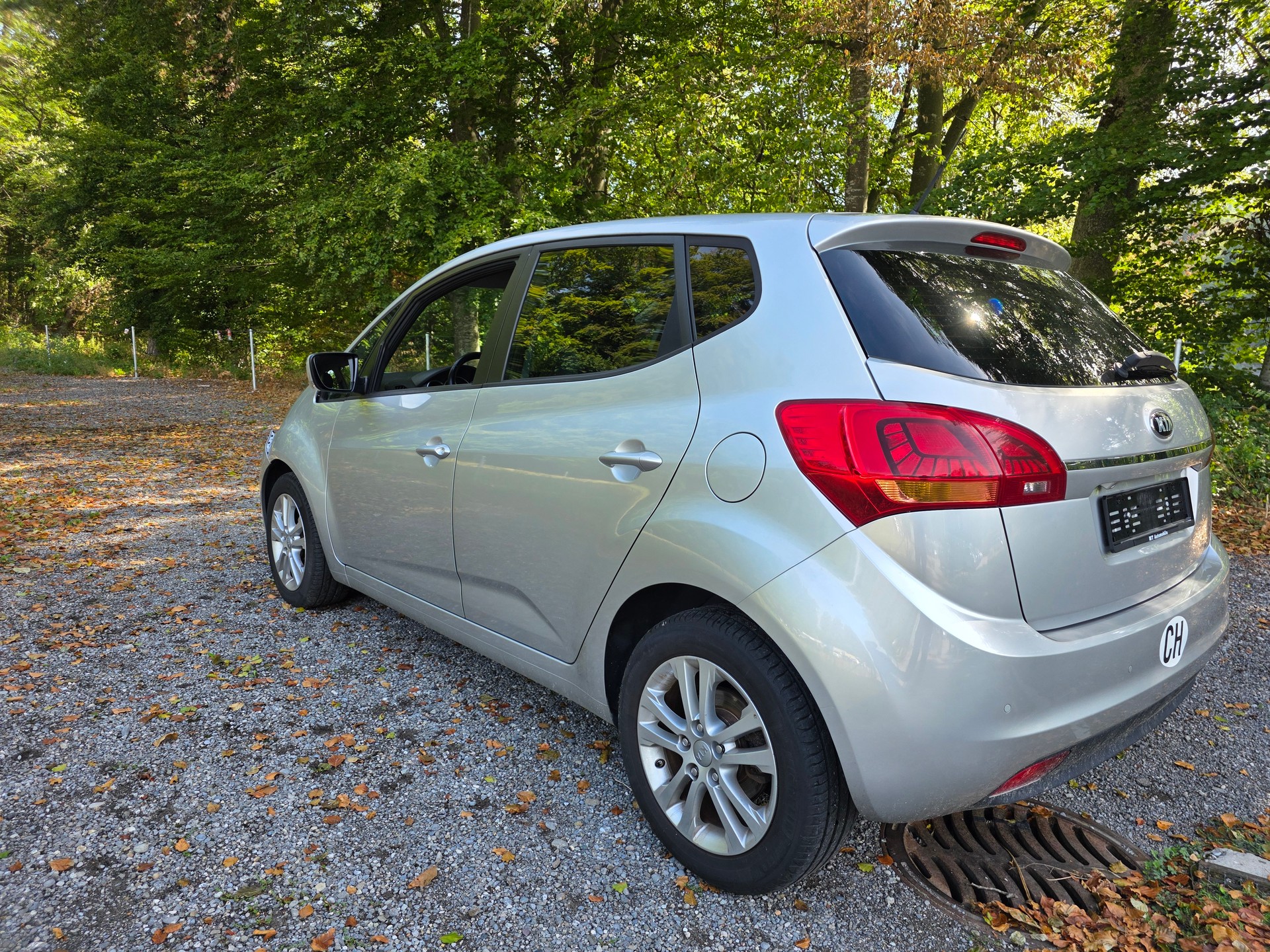 KIA Venga 1.6 CRDi Trend-image-3